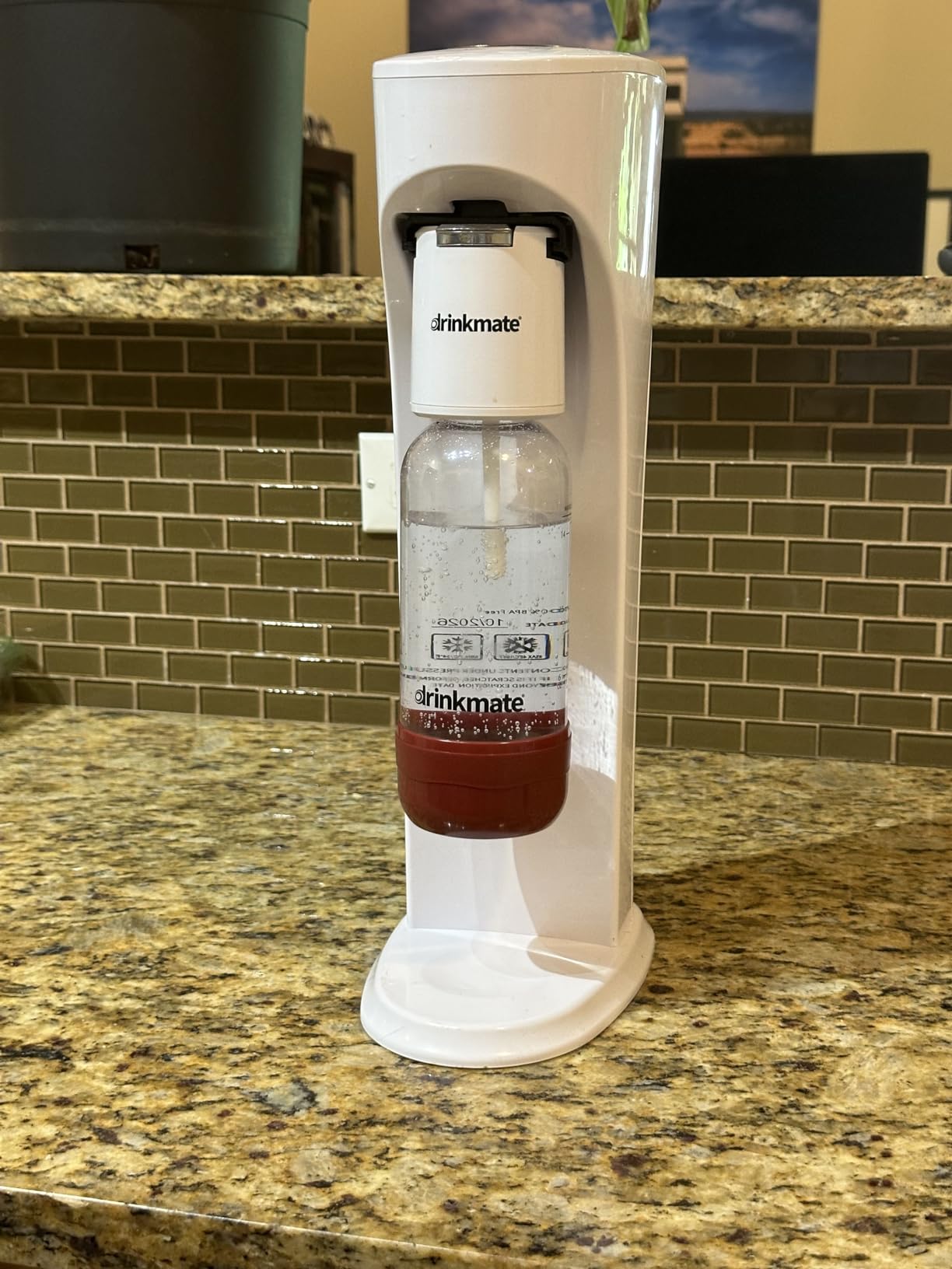 Drinkmate OmniFizz Sparkling Water Maker & Soda Streaming Machine | Carbonates Any Drink | ULTIMATE BUNDLE | Includes Three 60L CO2 Cartridges + Two BPA-Free Bottles (Classic White) customer photo 2