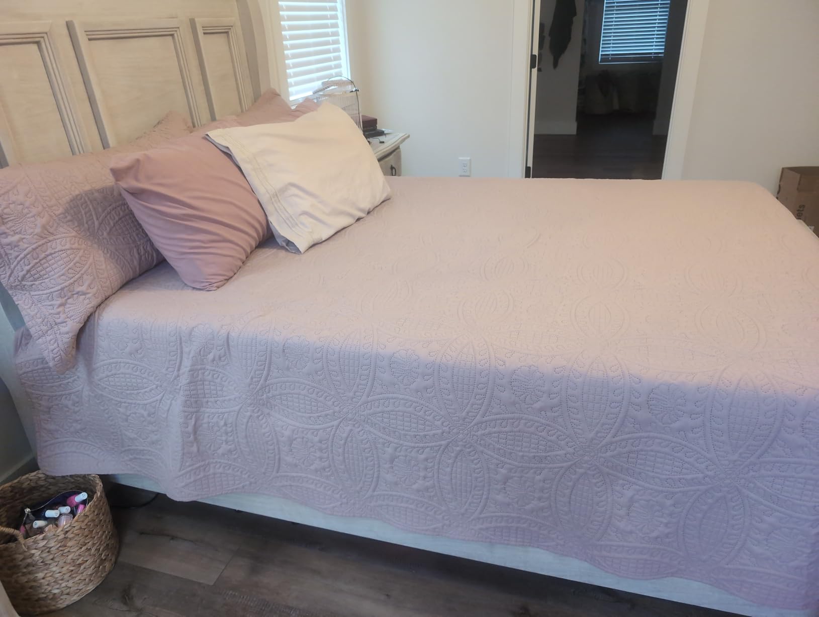Love's cabin King Size Quilt Set Blue Bedspreads - Soft Bed Summer Lightweight Bedspread Comforter - Modern Style Coin Pattern Coverlet for All Season - 3 Pieces (1 Quilt, 2 Pillow Shams) customer photo 2