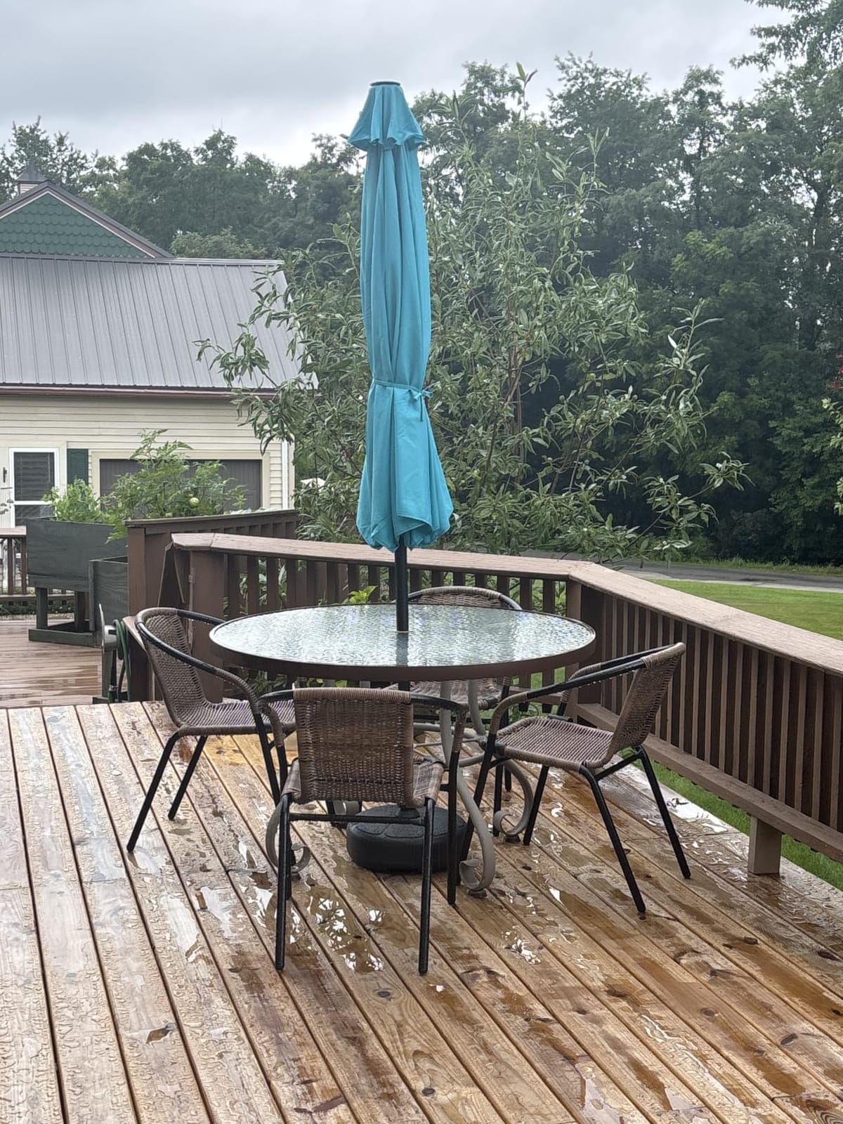 Tempera Patio Market Outdoor Table Umbrella with Push Button Tilt and Crank, Large Sun Umbrella with Sturdy Pole & Fade Resistant Canopy customer photo 1