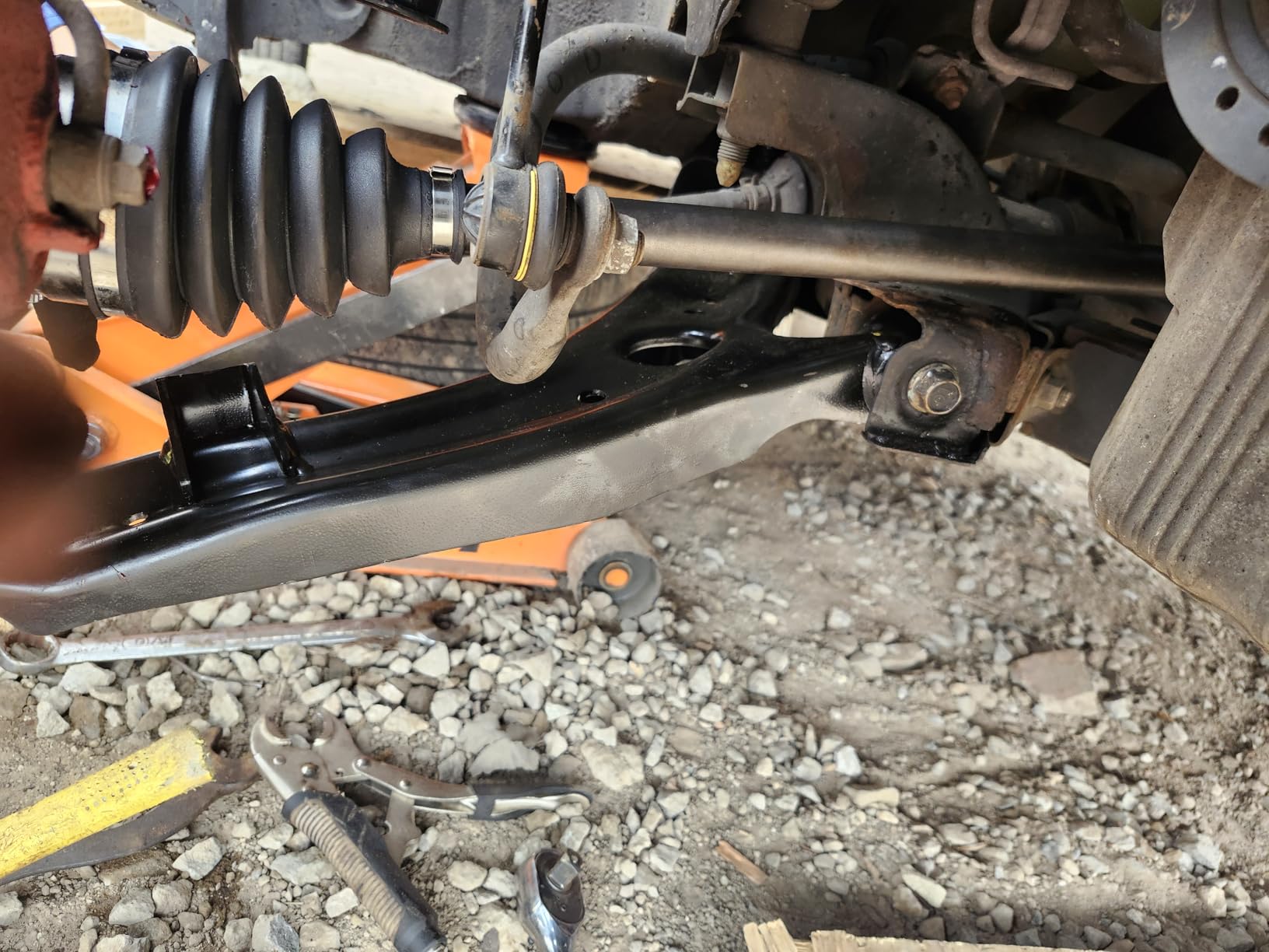 Metrix Premium Chassis Parts Control Arm Kit w/Ball Joints Fits Ford F-150 04-08, Lincoln Mark LT 06-08, Lobo Mexico, Front Lower, Left & Right, Replacement RK80404 & RK80402, Made in Europe customer photo 1