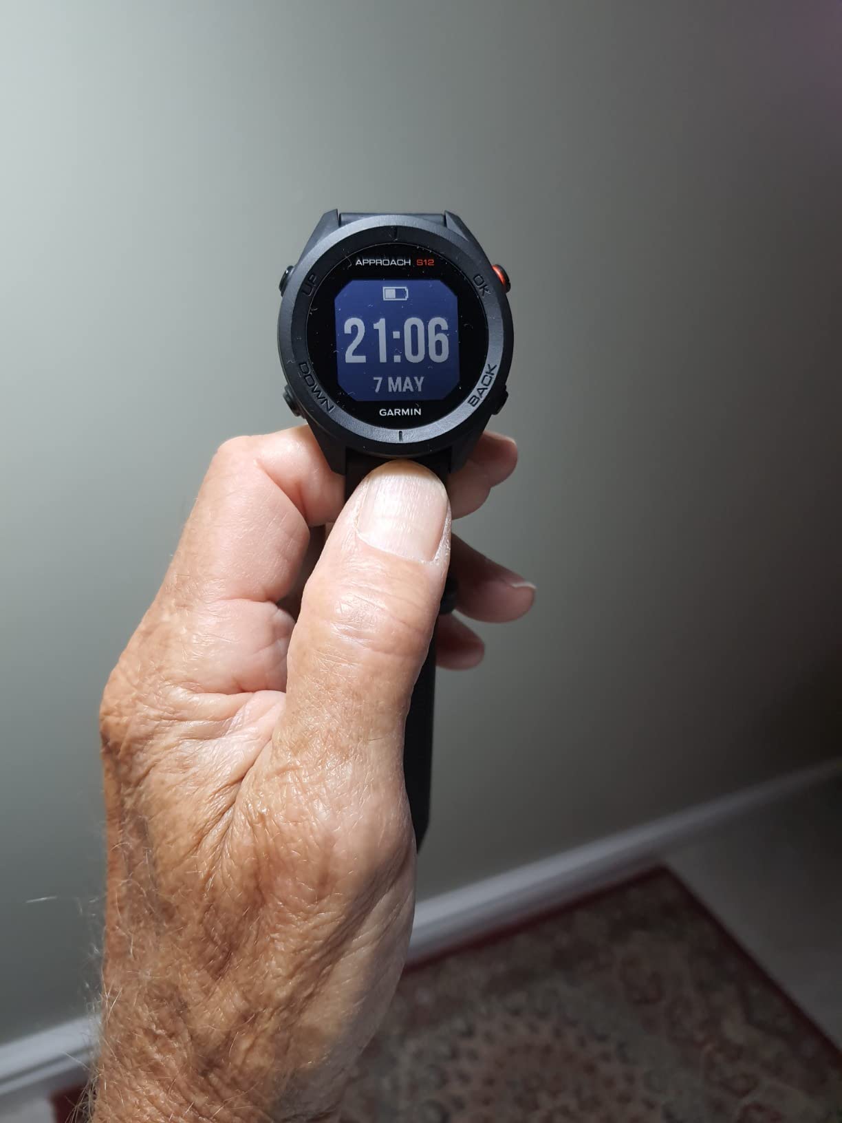 Garmin Approach S12, Easy-to-Use GPS Golf Watch, 42k+ Preloaded Courses, Black, 010-02472-00 customer photo 1