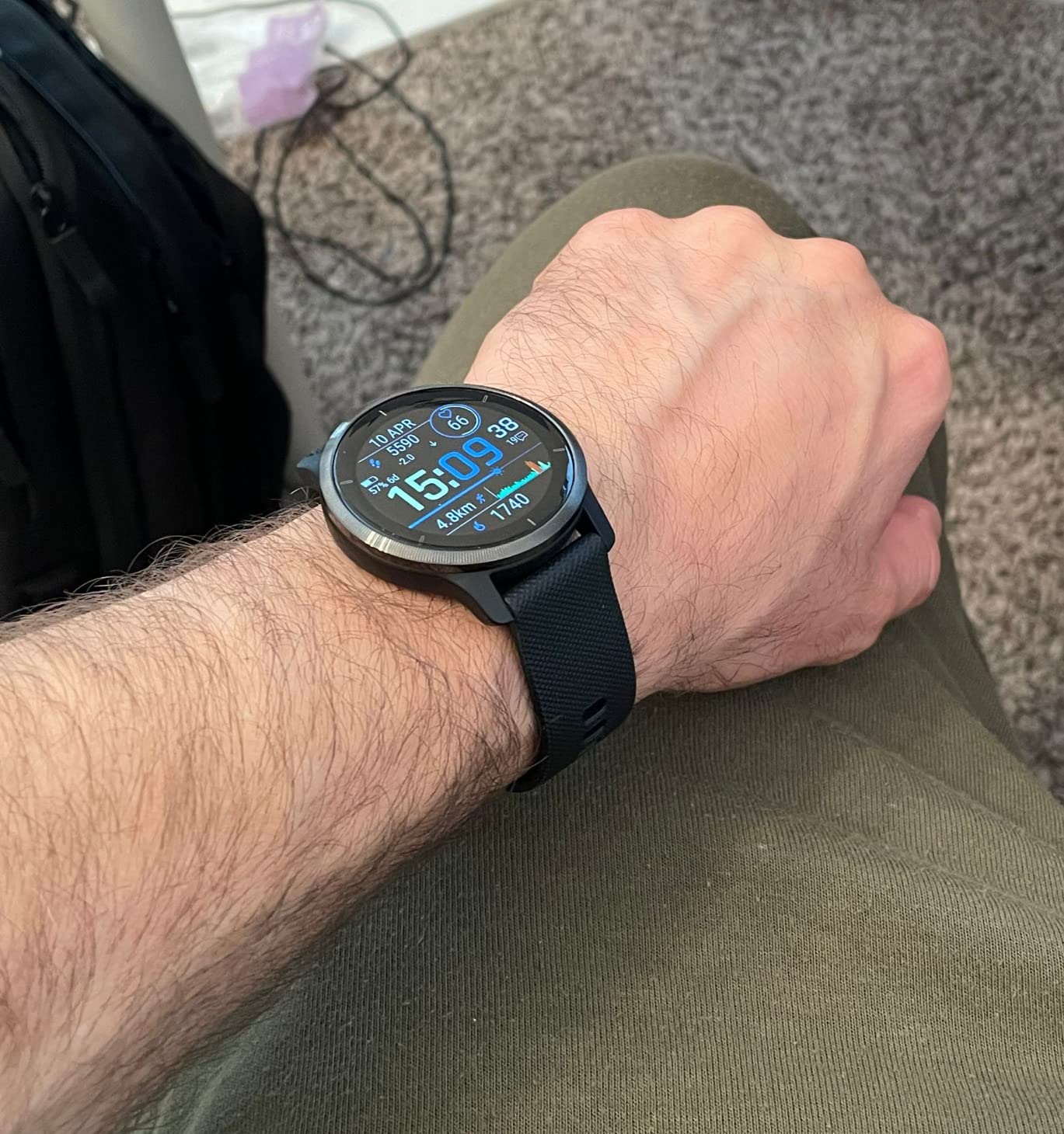 Garmin Venu 2, GPS Smartwatch with Advanced Health Monitoring and Fitness Features, Slate Bezel with Black Case and Silicone Band customer photo 1