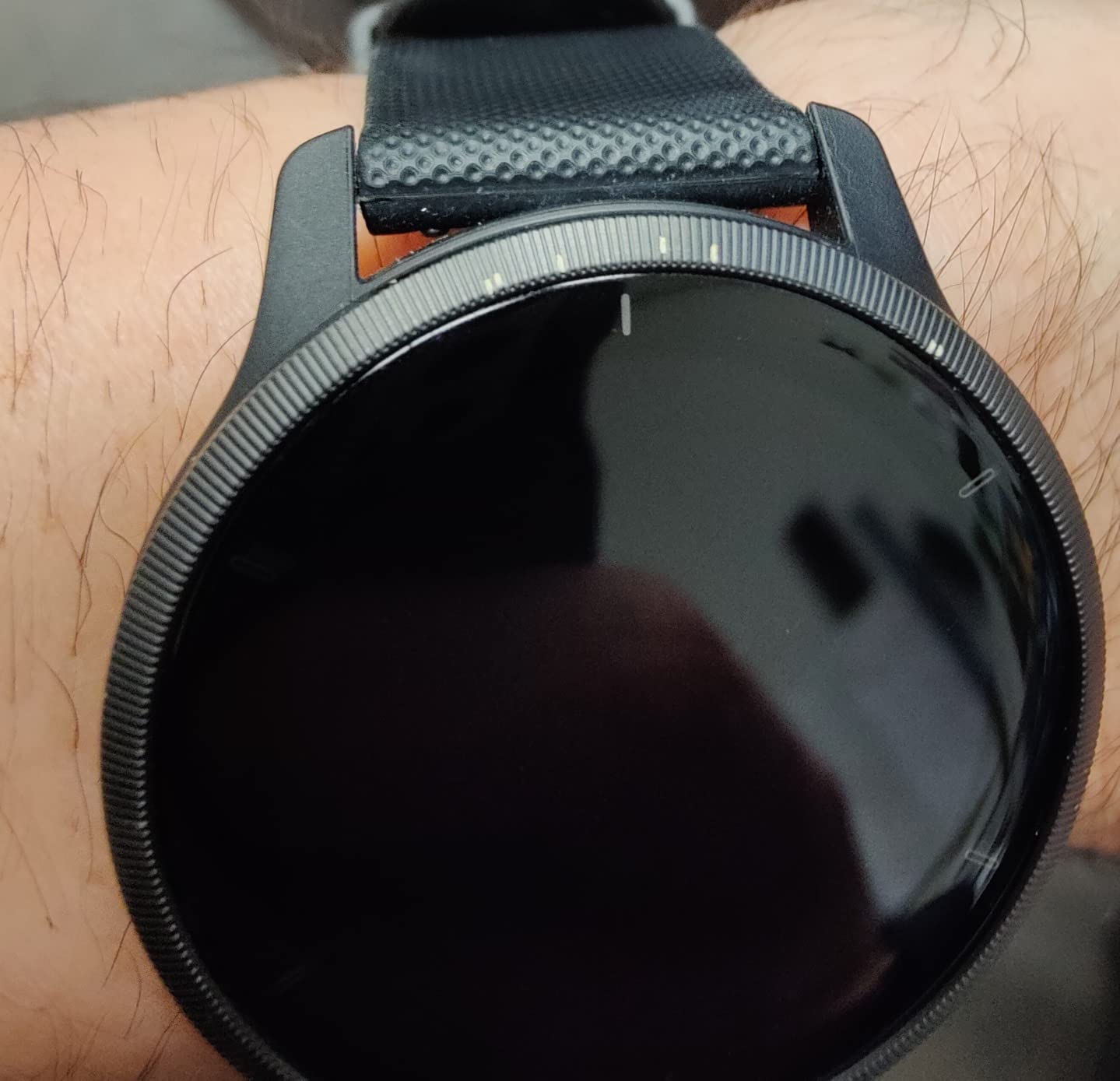 Garmin Venu 2, GPS Smartwatch with Advanced Health Monitoring and Fitness Features, Slate Bezel with Black Case and Silicone Band customer photo 2