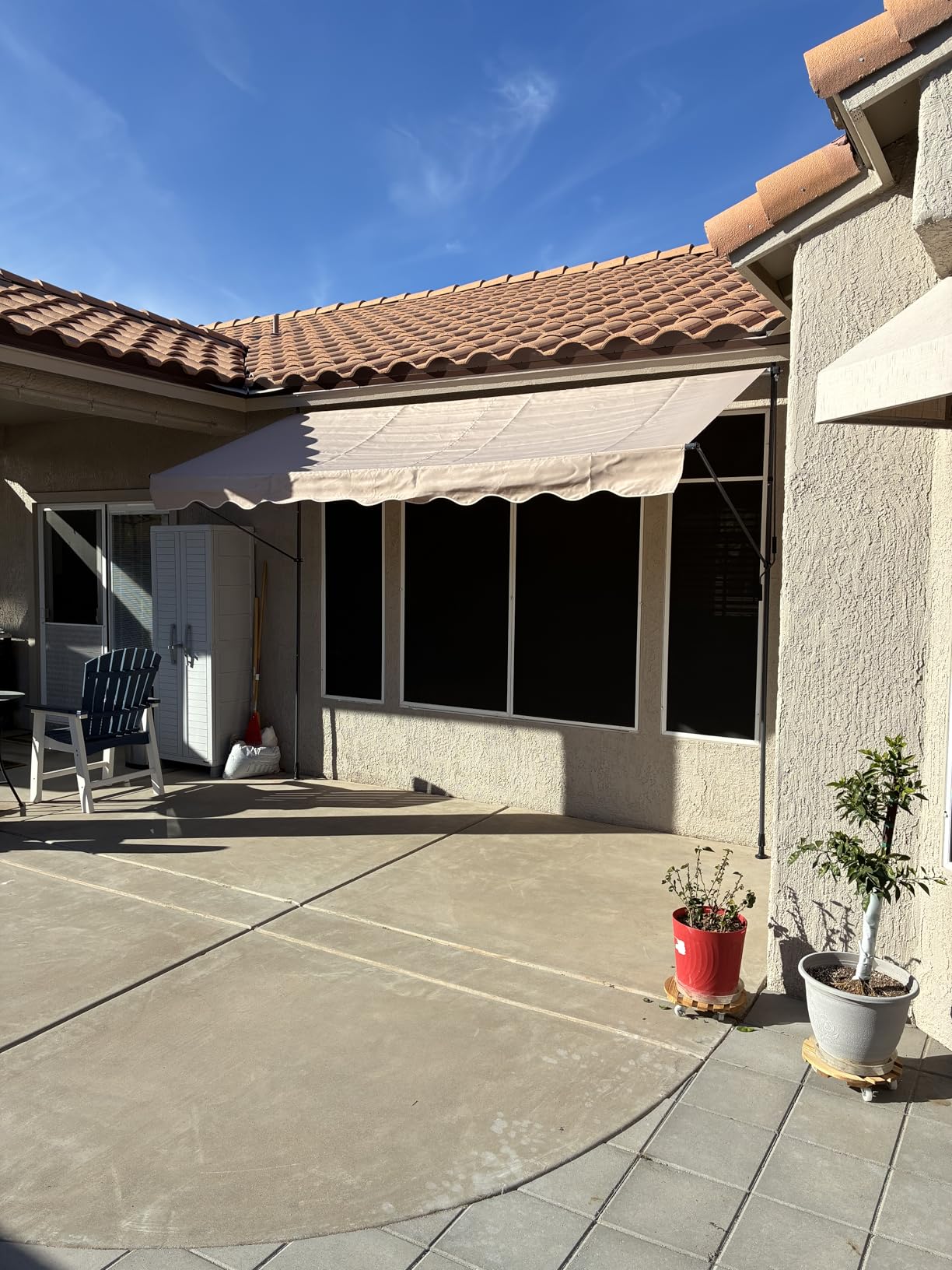 STEELAID Manual Retractable Awning - 118