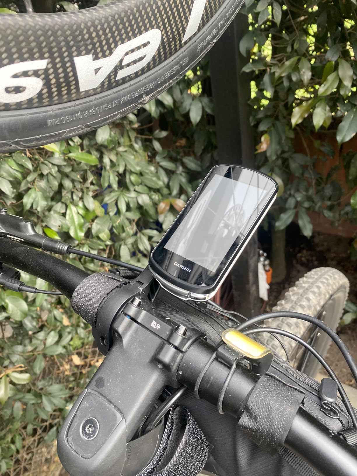 Garmin Edge 1040, GPS Bike Computer, On and Off-Road, Spot-On Accuracy, Long-Lasting Battery customer photo 1