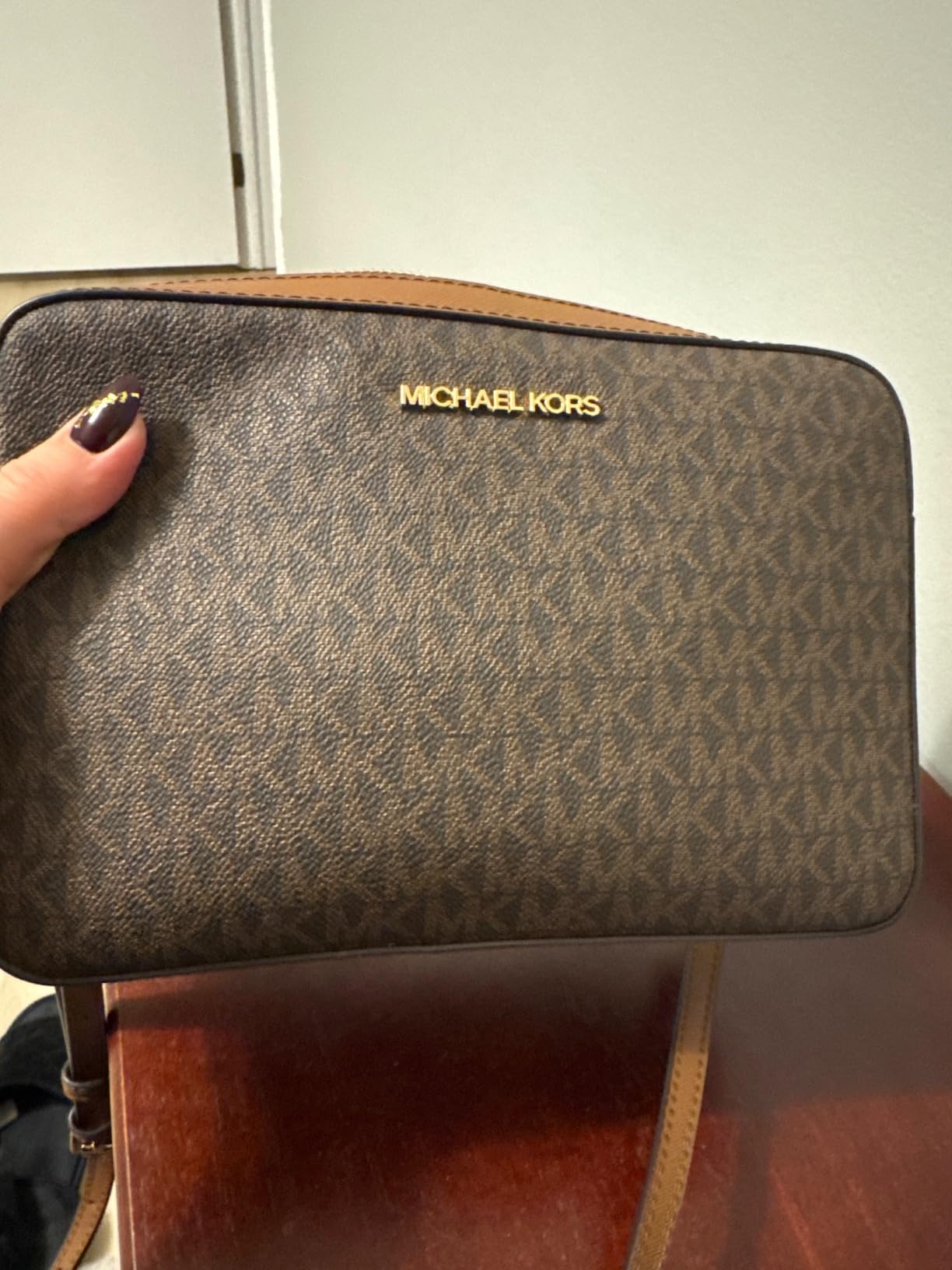 Michael Kors Women's Jet Set Large Crossbody Bag customer photo 1