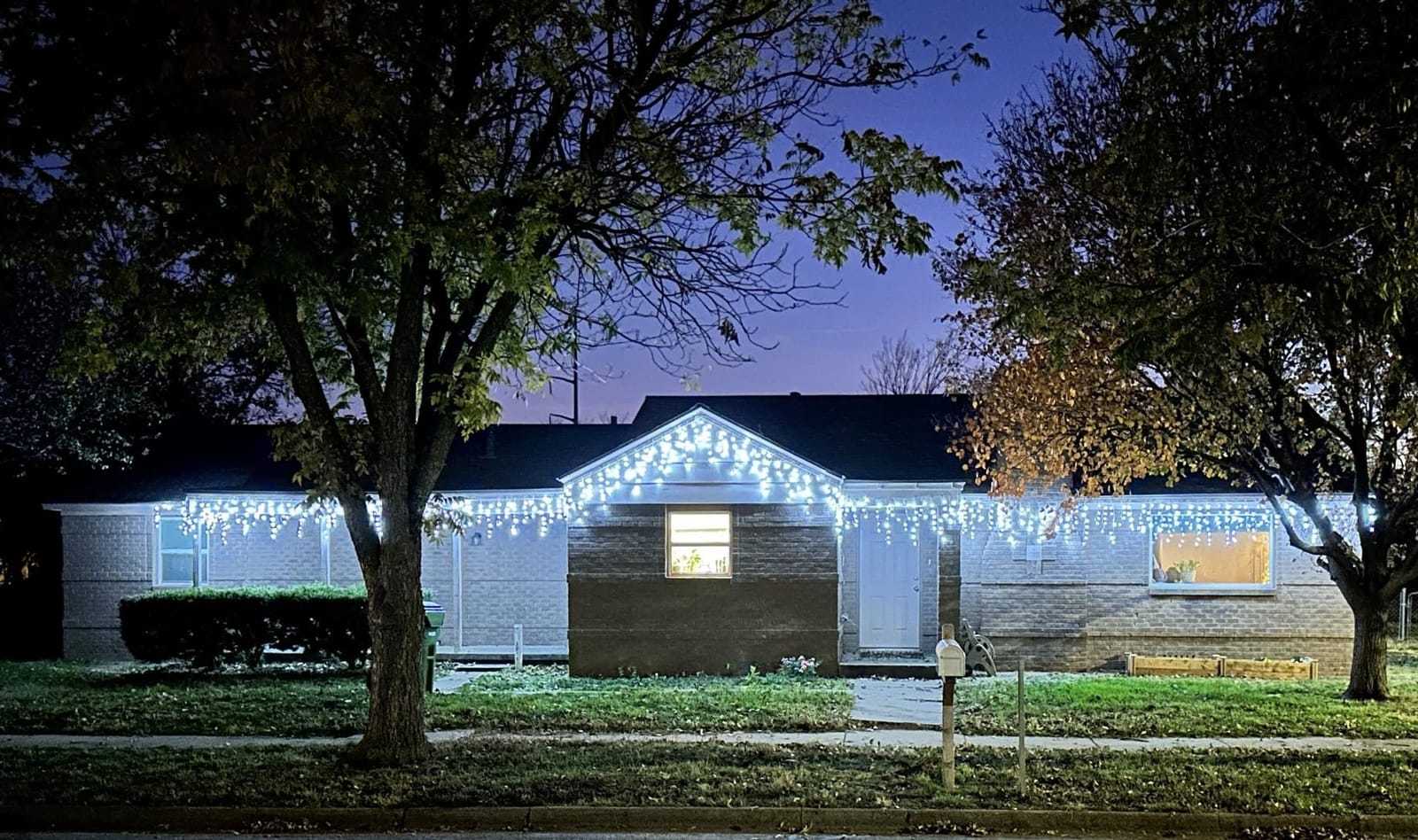 KNONEW 99FT 1216 LED Christmas Lights Outdoor Decorations 8 Modes White Curtain String Light with 228 Drops, Clear Wire LED String Light Indoor Decor for Wedding Party Holiday Christmas customer photo 2