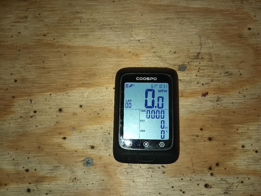 COOSPO Bike Computer GPS Wireless, ANT+ Cycling Computer GPS with Bluetooth, Multifunctional ANT+ Bicycle Computer GPS with 2.4 LCD Screen, Bike Speedometer with Auto Backlight IP67 customer photo 2