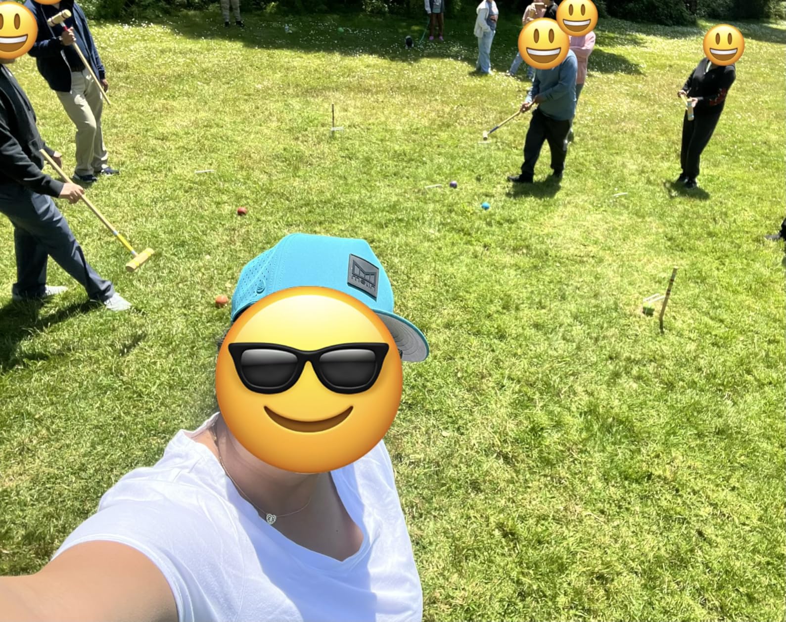 ApudArmis 32In 6 Player Croquet Set, Wooden Mallets Outdoor Lawn Game customer photo 2