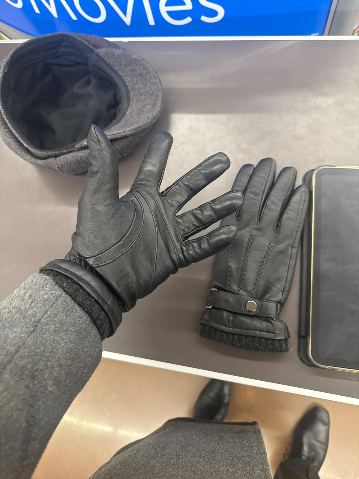 Potopok Winter Sheepskin Leather Gloves for Men, Warm Touchscreen Driving Handwear with Cashmere Lining for Outdoor Use customer photo 1