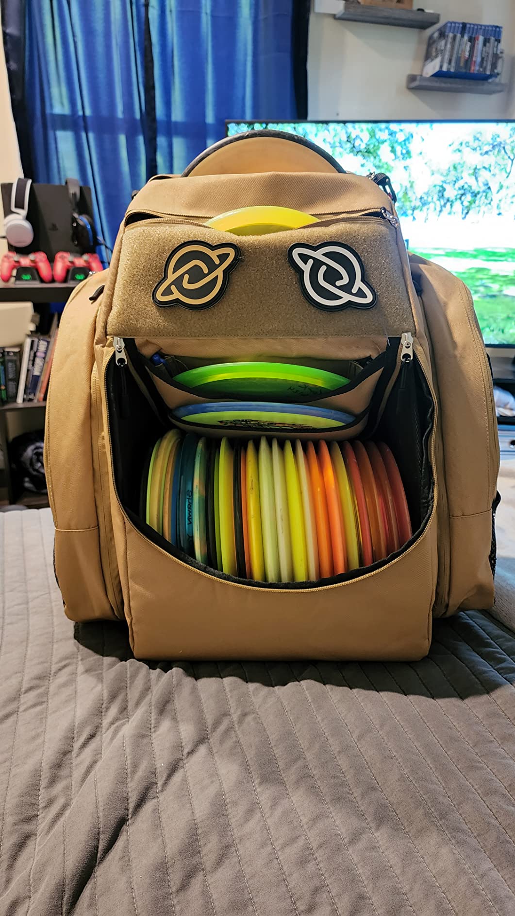 Discology Disc Golf OG V3 Disc Golf Bag | 26+ Disc Capacity | Premium Disc Golf Backpack Bag | Tough, Durable Design | 2 Large Top and Side Compartments | Top Patch Panel with Three Patchs Included customer photo 2