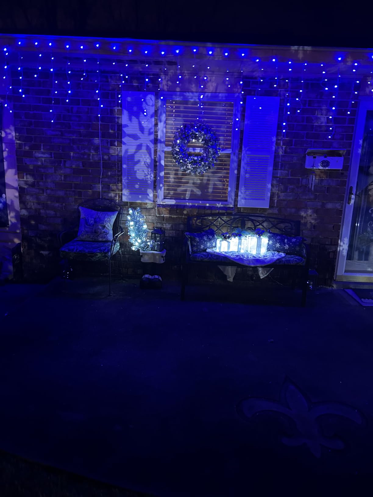 Ollny Icicle Lights for Outside 504LED 41FT, Cool White Christmas Light with Remote 8Modes Timers Waterproof, Plug in Connectable Hanging Lights for Outdoor Indoor House Roof Holiday customer photo 1