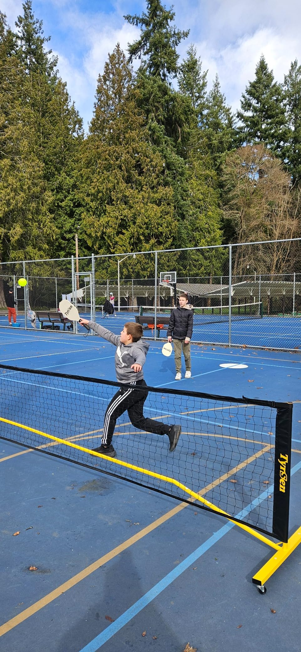 TYRSEN Pickleball Net Set with Paddles - 22FT with Wheels customer photo 2