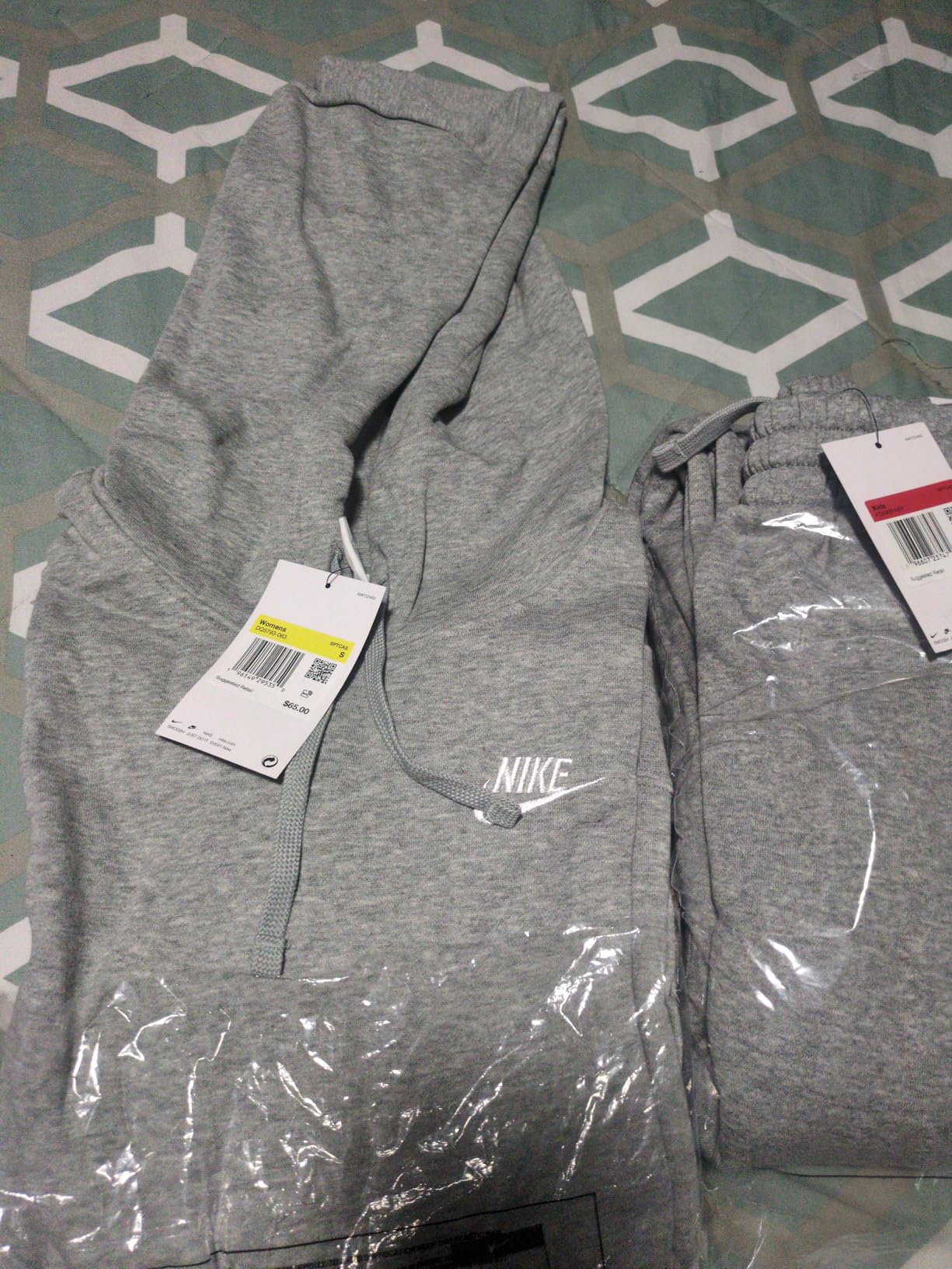 Nike Women's Sportswear Club Fleece Pullover Hoodie customer photo 2