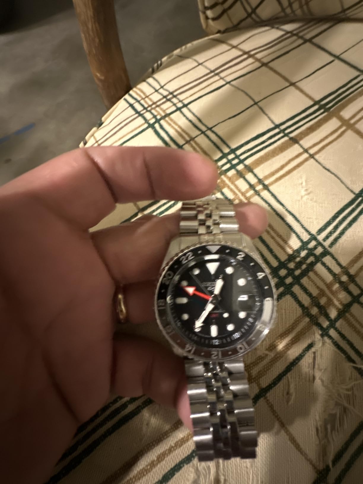 SEIKO SSK001 Automatic Watch for Men - 5 -Sports - Black Dial with Date Calendar and Luminous Hands & Markers and Black & Gray GMT Bezel, 100m Water-Resistant customer photo 1