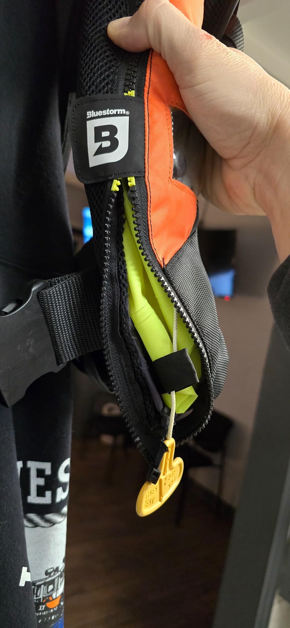 BLUESTORM Arcus 40 Automatic Inflatable PFD Life Jacket for Adults w/Manual Ripcord | US Coast Guard (USCG) Approved Life Vest customer photo 2