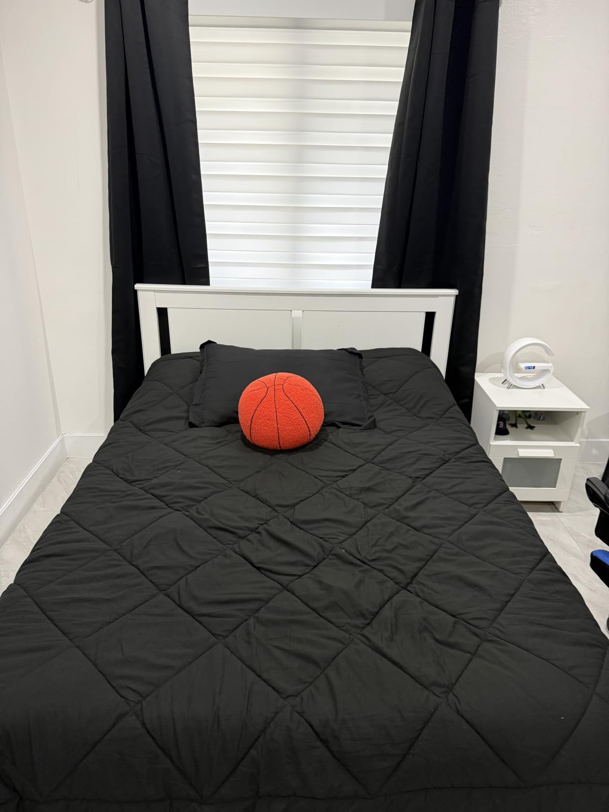 Love's cabin King Size Comforter Set Black, 7 Pieces King Bed in a Bag, All Season Bedding Sets with 1 Comforter, 1 Flat Sheet, 1 Fitted Sheet, 2 Pillowcase and 2 Pillow Sham customer photo 2