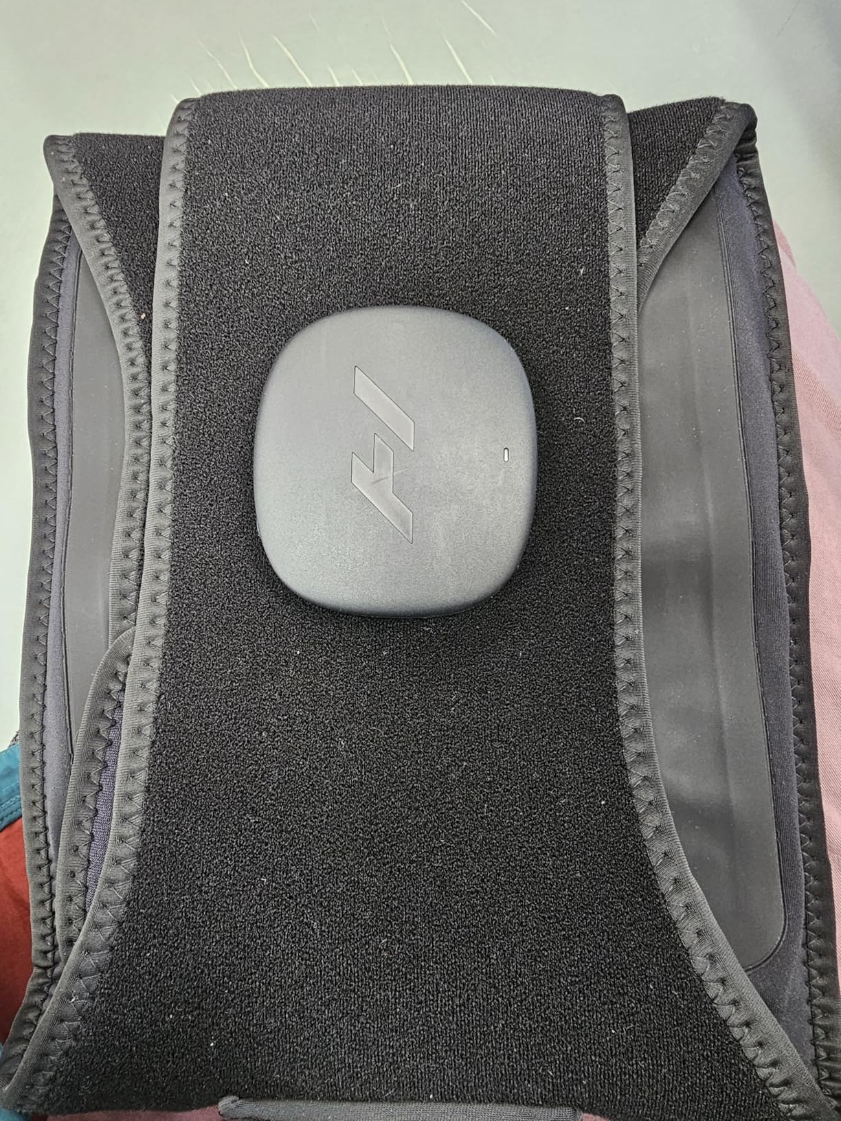 Hyperice Venom 2 Back Heated Vibration Massage Therapy Wrap Pain Relief | Relieve Pain | Soreness | Tightness | Increase Blood Flow | Three Precise Settings and Patterns | Up to 3 Hour Battery Life customer photo 1