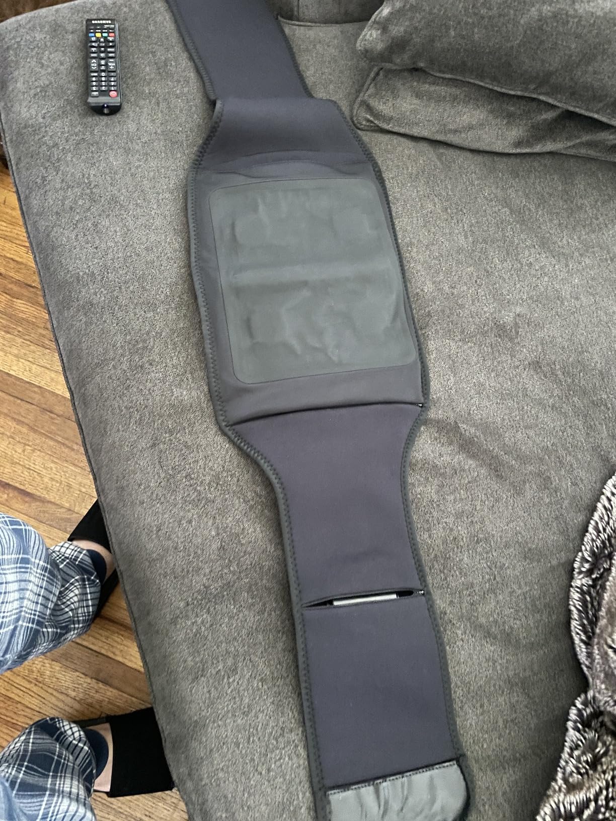 Hyperice Venom 2 Back Heated Vibration Massage Therapy Wrap Pain Relief | Relieve Pain | Soreness | Tightness | Increase Blood Flow | Three Precise Settings and Patterns | Up to 3 Hour Battery Life customer photo 2