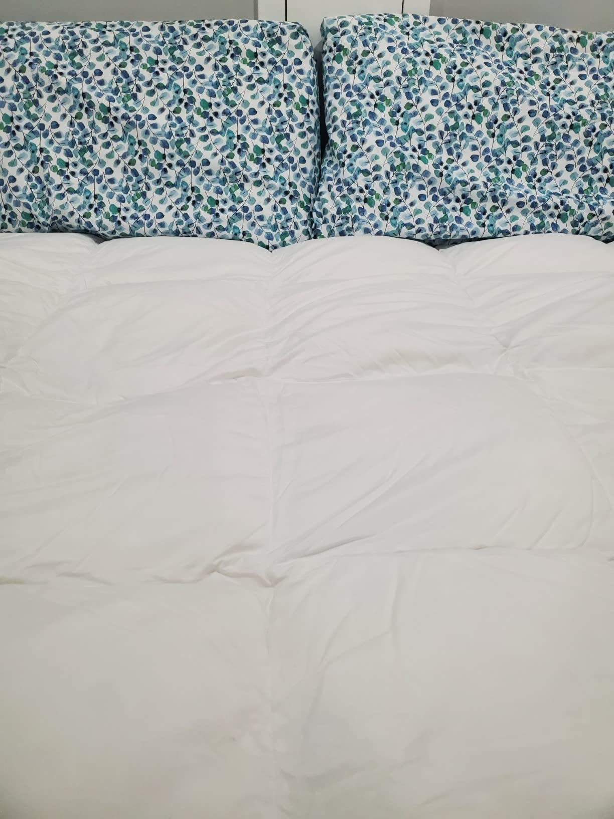 OverCloud Goose Down Comforter, Queen Size Winter Down Duvet Insert, Hotel Collection Comforter Ultra Soft 700+ Fill Power Down Proof Duvet Insert with Corner Tabs (90x90) customer photo 2
