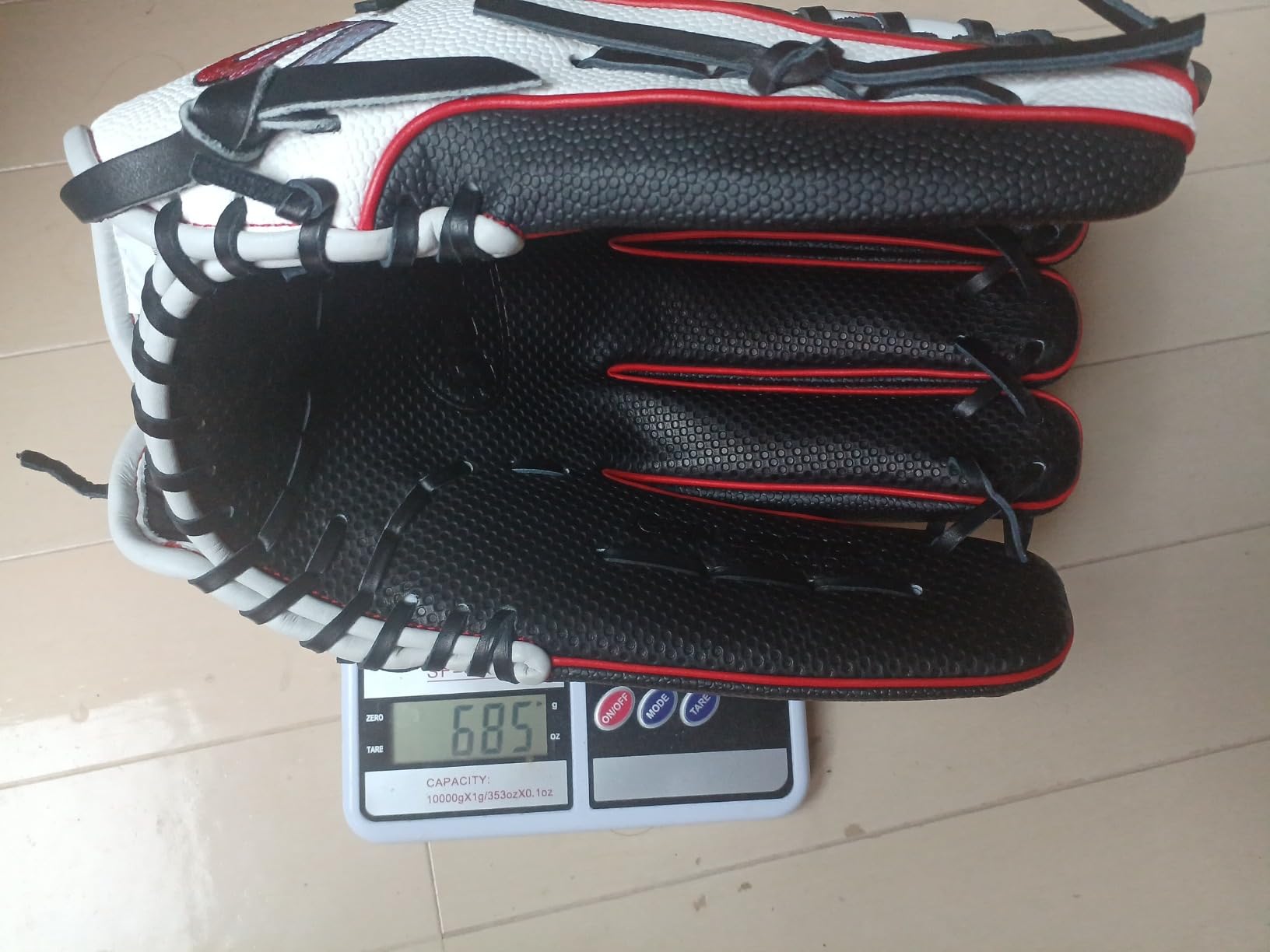 Wilson A2000 Outfield Baseball Gloves customer photo 2