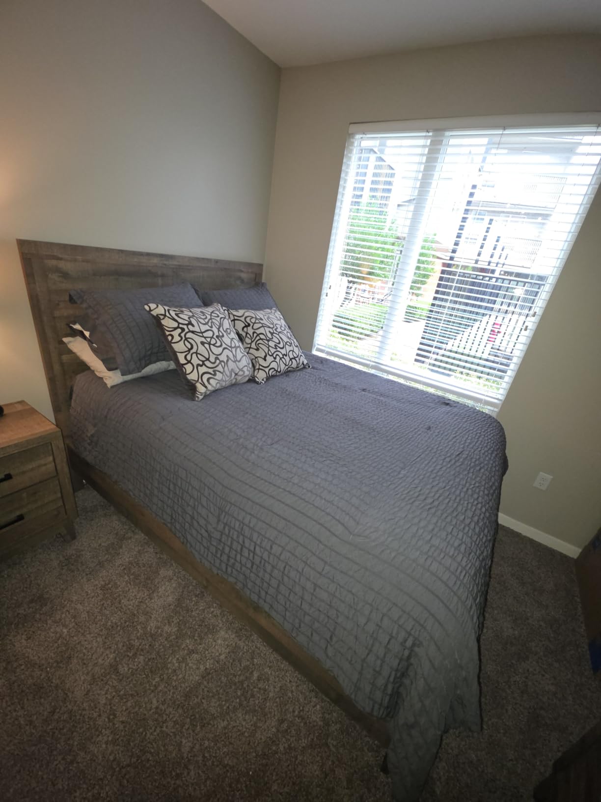 HYMOKEGE Queen Comforter Set Seersucker 7 Pieces, All Season Luxury Bed in a Bag for Bedroom, Bedding Set with Comforters, Sheets, Pillowcases & Shams, Dark Grey customer photo 1