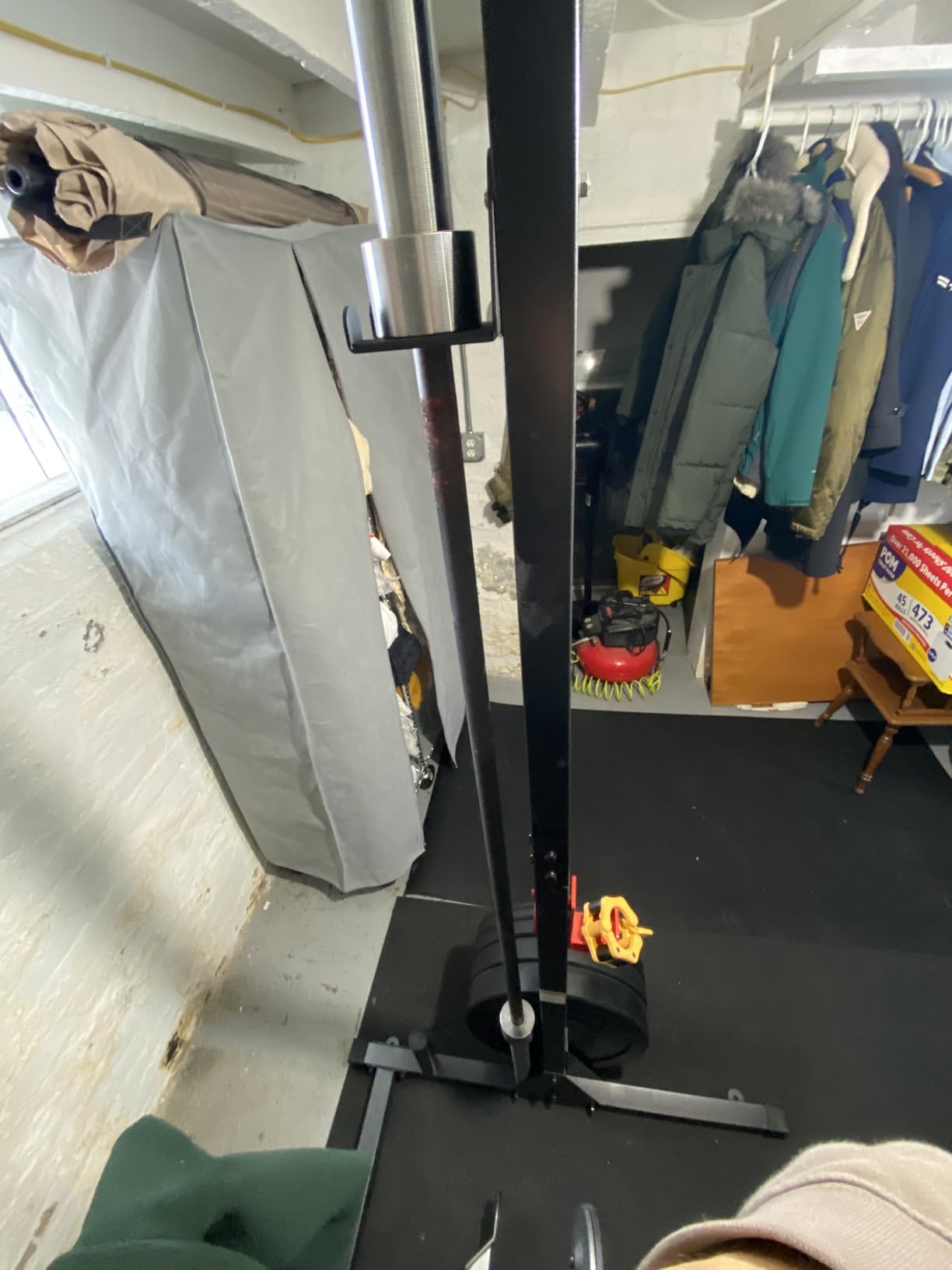 JNIHEEP Olympic Barbell Hanger, Garage Gym Bar Wall Rack, Vertical Barbell Mount Rack, Black Powder Coated, Space Saving Commercial or Home Gym Accessory, Holds Under 33mm Bar Size customer photo 1