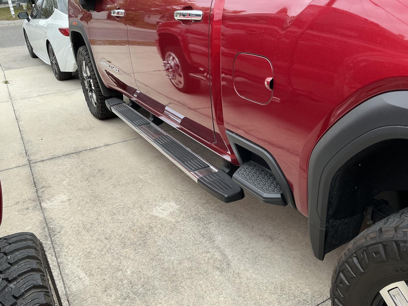 RealTruck AMP Research PowerStep Plug-N-Play | Fits 2022 - 2026 Chevrolet Silverado/GMC Sierra 1500/2500/3500HD | 76255-01A | Rust Proof Aluminum Retractable Electric Steps with LED Step Lights customer photo 1