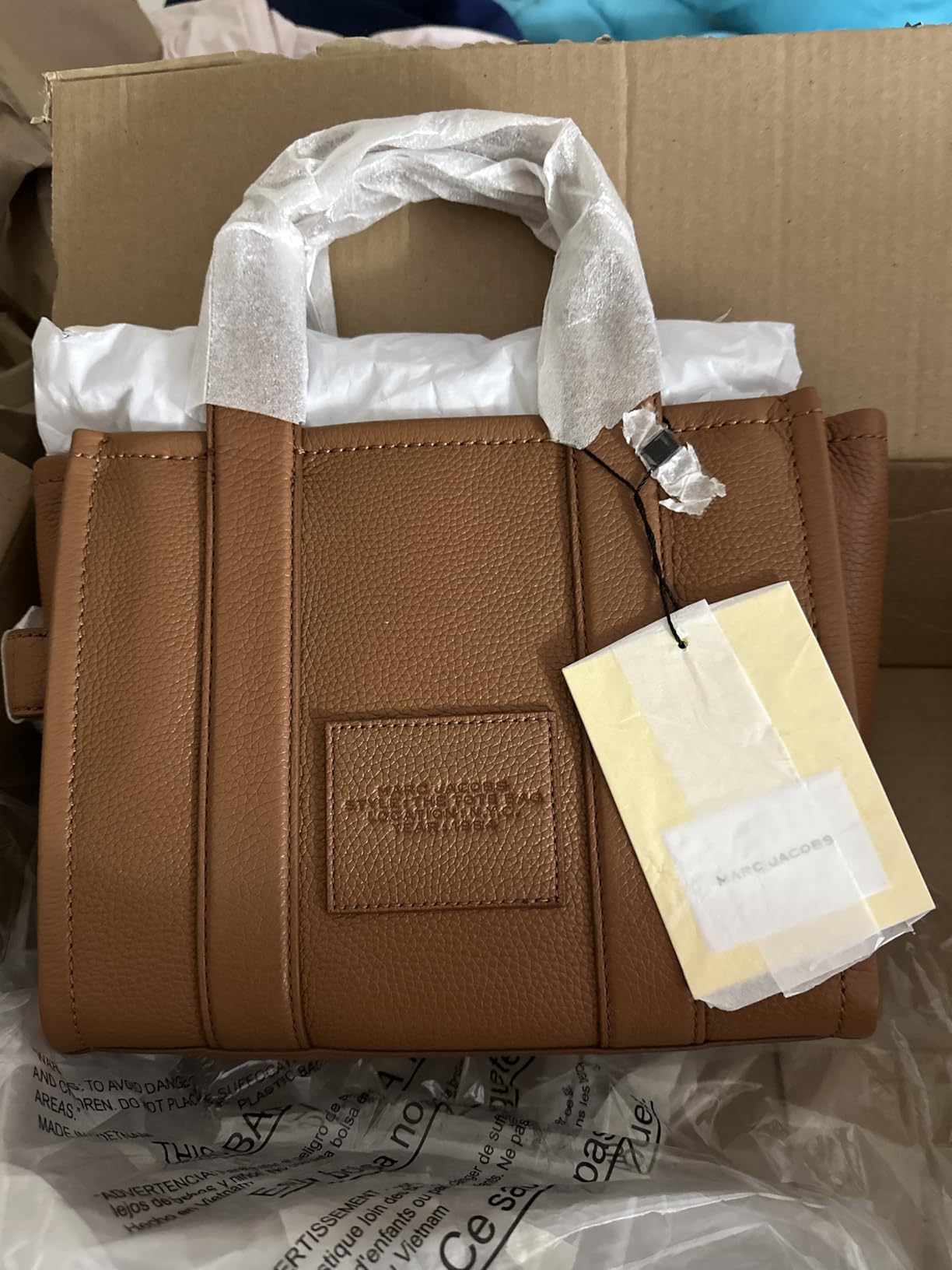 Marc Jacobs Women's The Leather Small Tote Bag customer photo 1