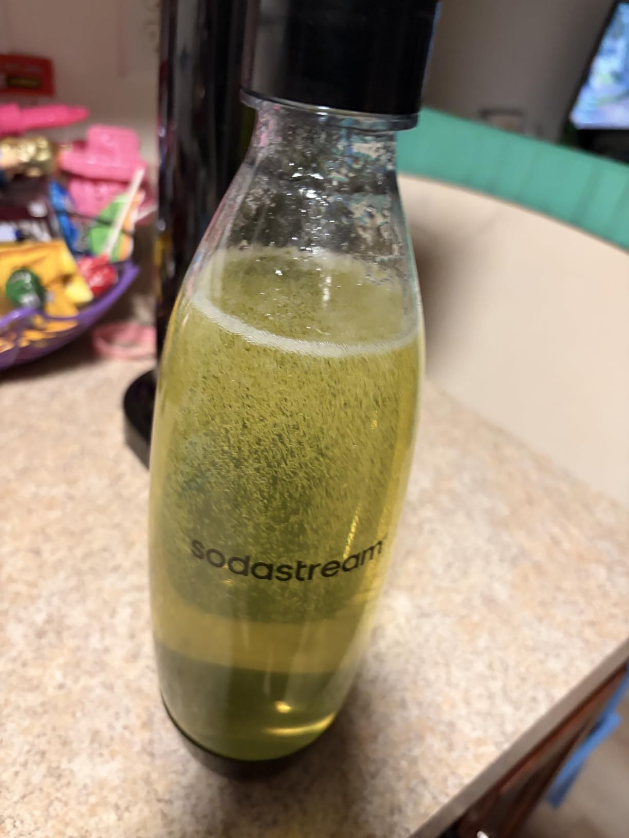 SodaStream Gaia Sparkling Water Maker Kit, Black customer photo 2