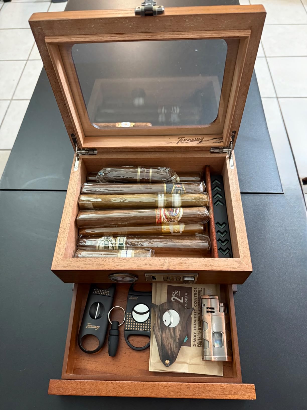 Tesonway Cigar Humidor, Cedar Wood Humidor Cigar Box, Glass Top Desktop Humidor with Front Hygrometer, Humidifier, Divider, Accessories Drawer and Combination Lock, Cigar Gifts for Men (Black) customer photo 1