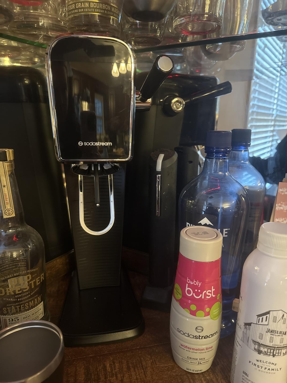 SodaStream - ART Sparkling Water Maker | STARTER KIT | CQC CO2 system | Includes 1x CO2 Cylinder, 1x32 & 1x16 Fl Oz Dishwasher Safe Bottles | Combine with Pepsi Flavors | Black customer photo 1