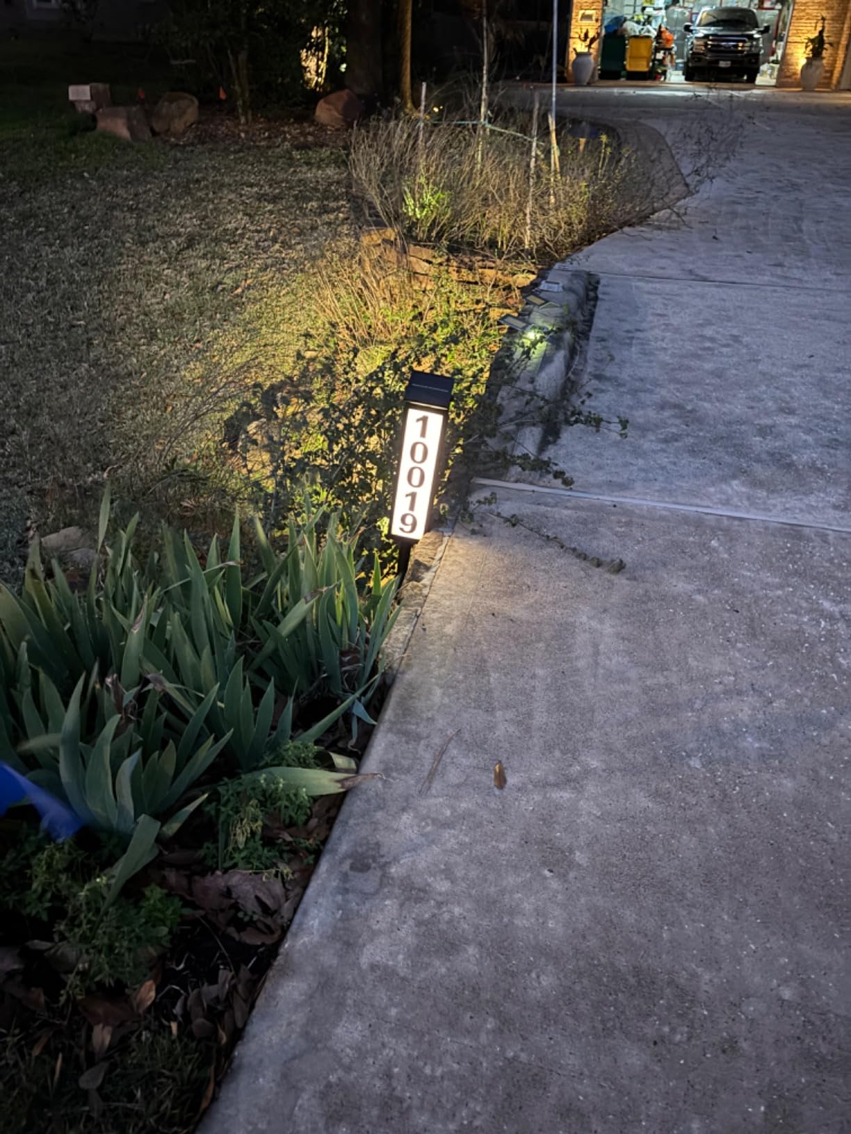 Solar Lighted Illuminated Address Sign, House Numbers for Outside Yard Home | LED Numbers Plaque Outdoor Waterproof Aluminum, Black customer photo 2