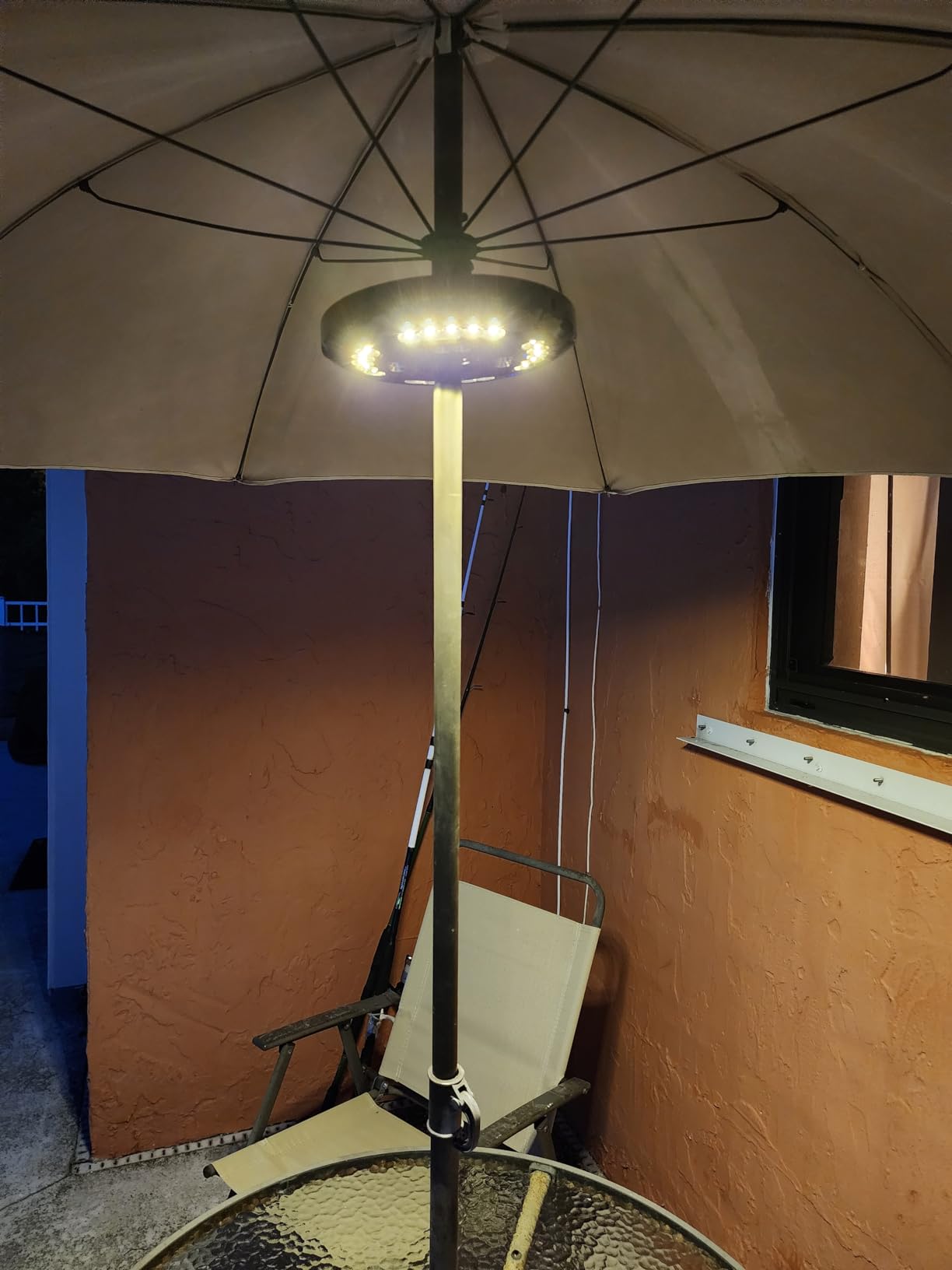 Dual-Power Patio Umbrella Light - Rechargeable & Battery Operated Umbrella Lights, 3 Lighting Modes Cordless, Umbrella Pole Light for Patio Umbrellas Camping customer photo 1