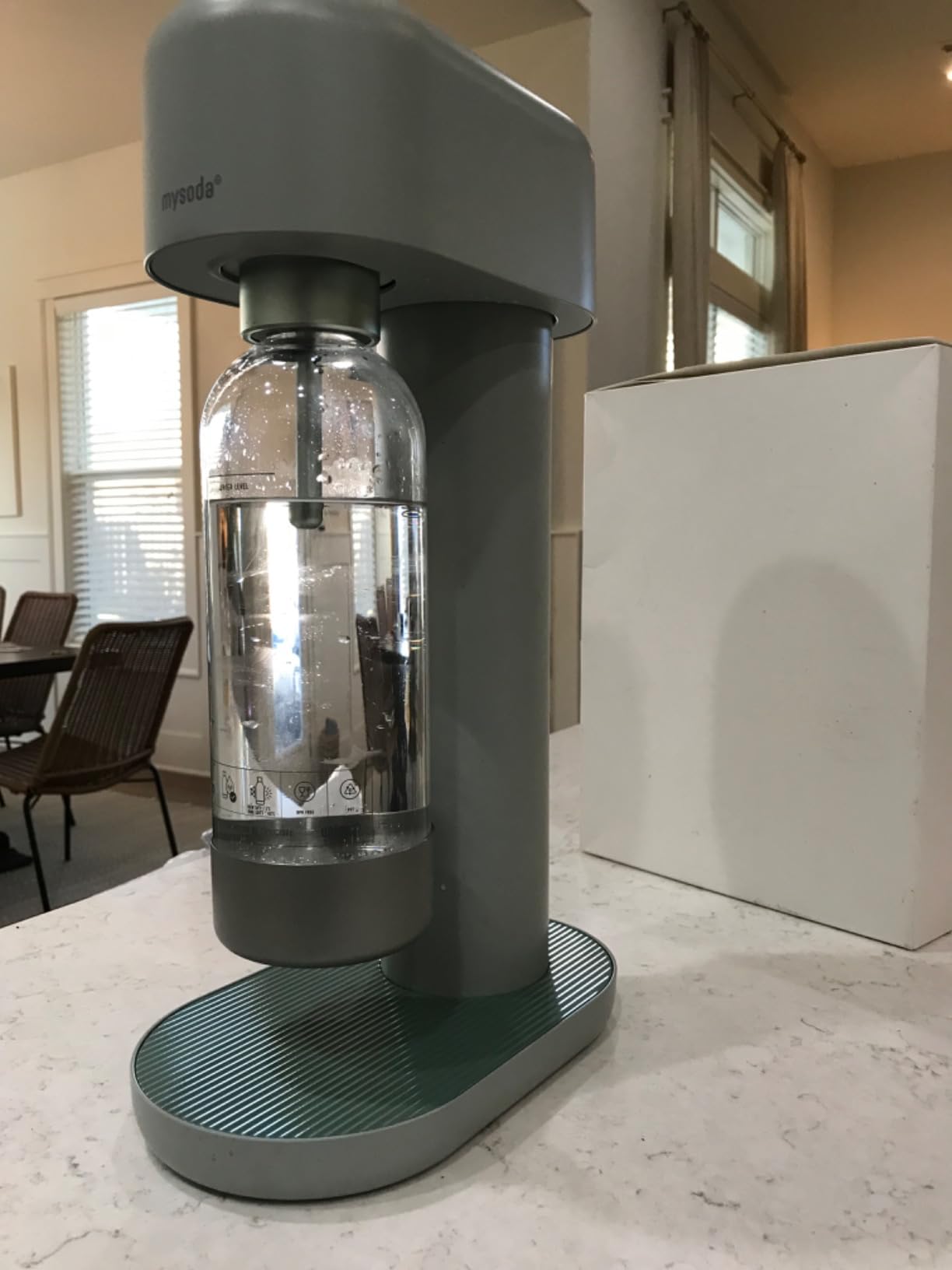 Mysoda Ruby 2 Sparkling Water Maker - with 1L Bottle - Black Copper | Silent Aluminum Sparkling Water Maker - Premium Quality - Ideal for Everyday Home Carbonation | CO2 Cylinder not Included customer photo 2