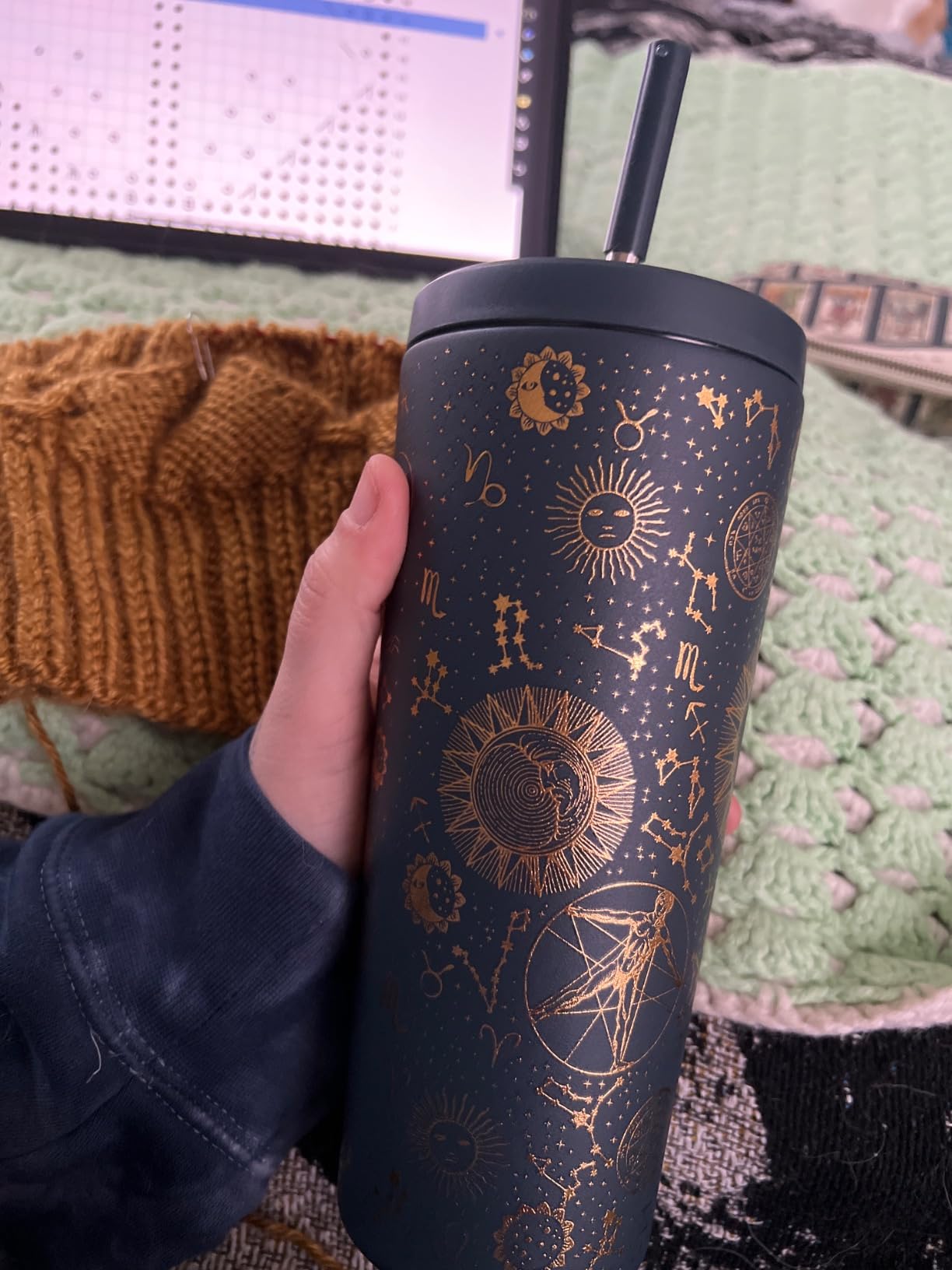 Meoky 24 oz Insulated Tumbler with Lid and Straw, Stainless Steel Vacuum Insulated Tumbler, Keeps Cold for 24 Hours, 100% Leak Proof, Fits in Car Cup Holder (Night) customer photo 1