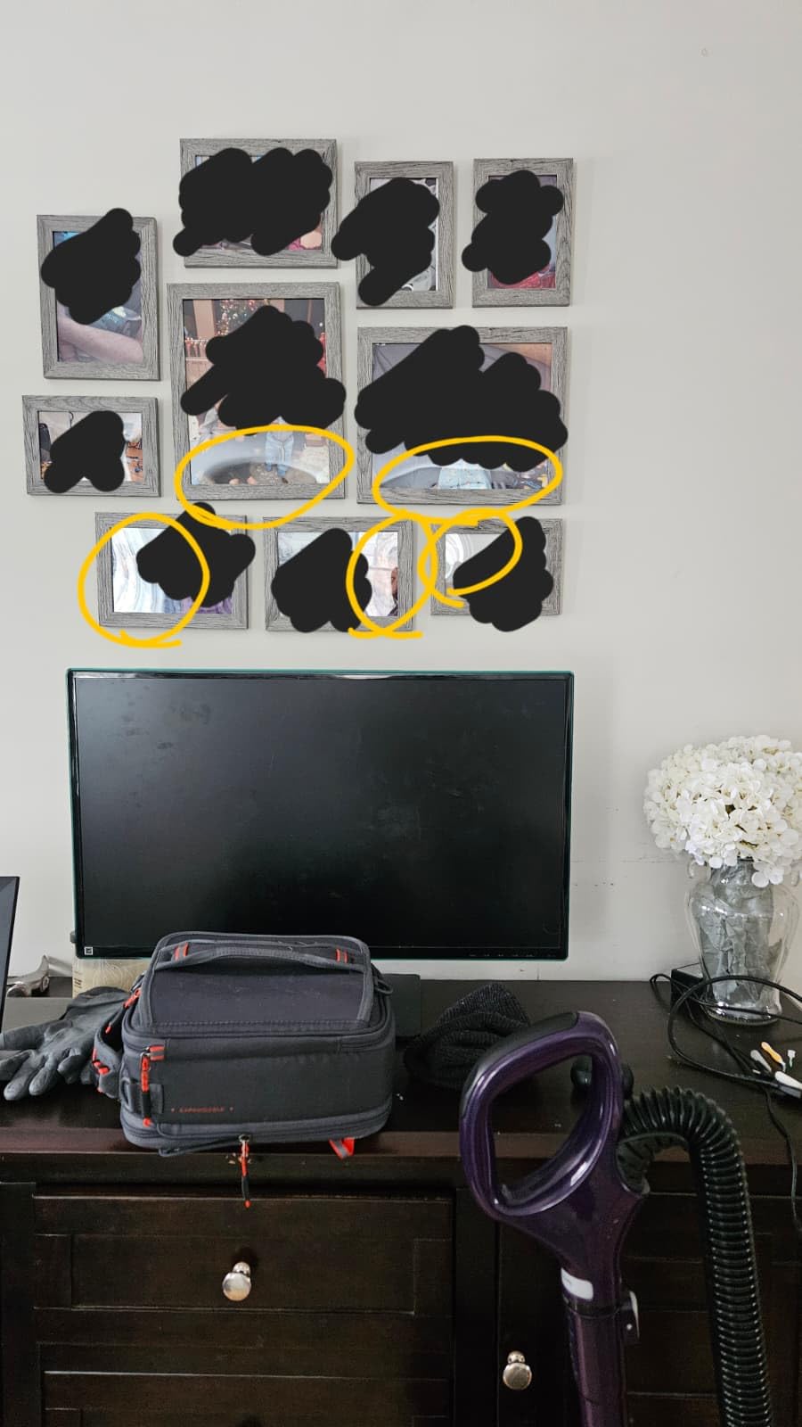 Vittanly 10 Pack Picture Frames Collage Wall Decor, Black | Gallery Wall Frame Set: 2pcs 8x10, 4pcs 5x7 & 4pcs 4x6 Photos for Wall & Table, Picture Frames made of Engineered Wood customer photo 1