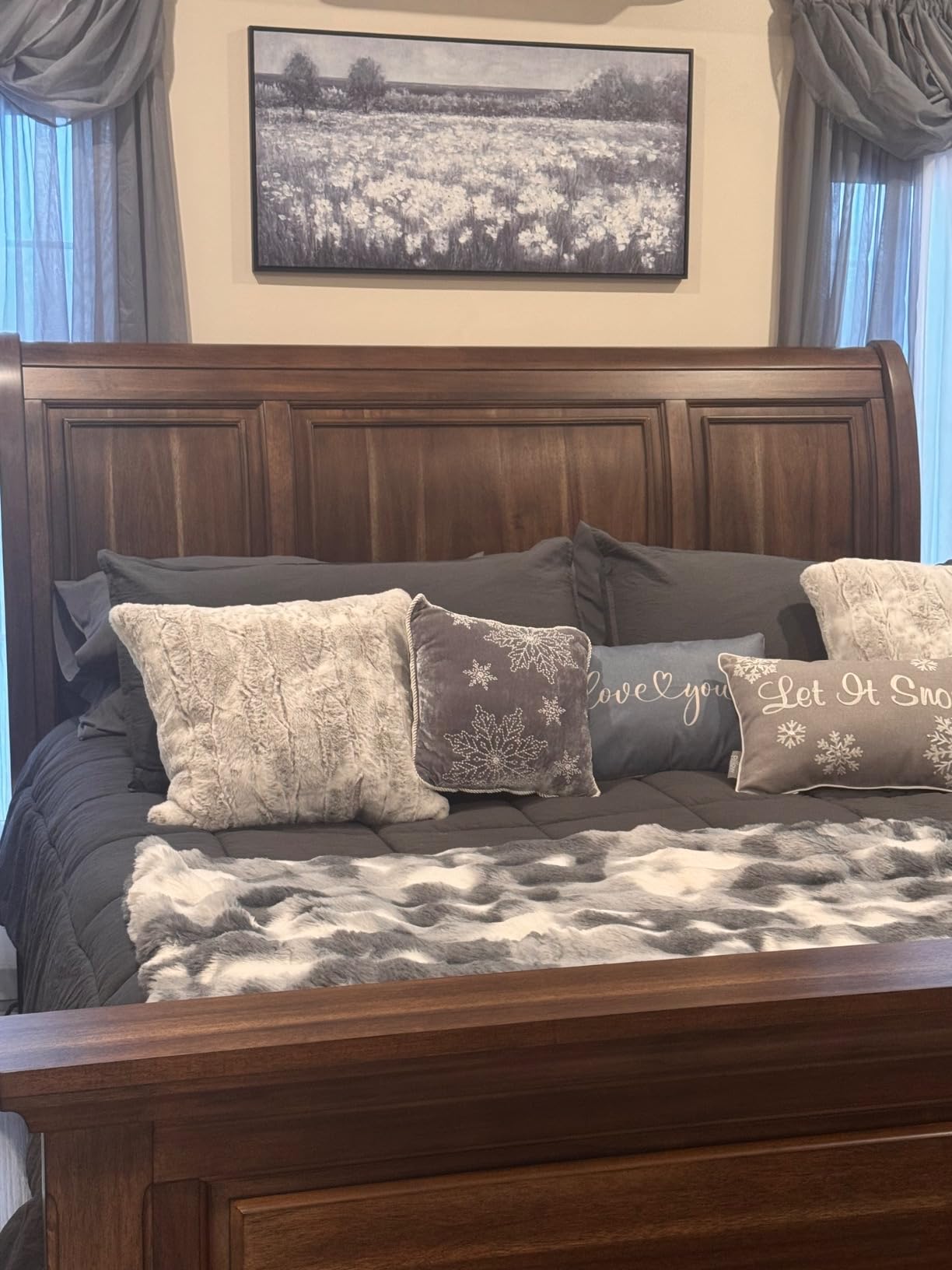 UGG Leonora Queen Comforter Set, Soft & Lightweight, 3-Piece, Seal Grey | Down-Alternative Fill, Box-Stitch Construction, OEKO-TEX Compliant, Machine Washable, Fits Full & Queen Beds, 2 Pillow Shams customer photo 2