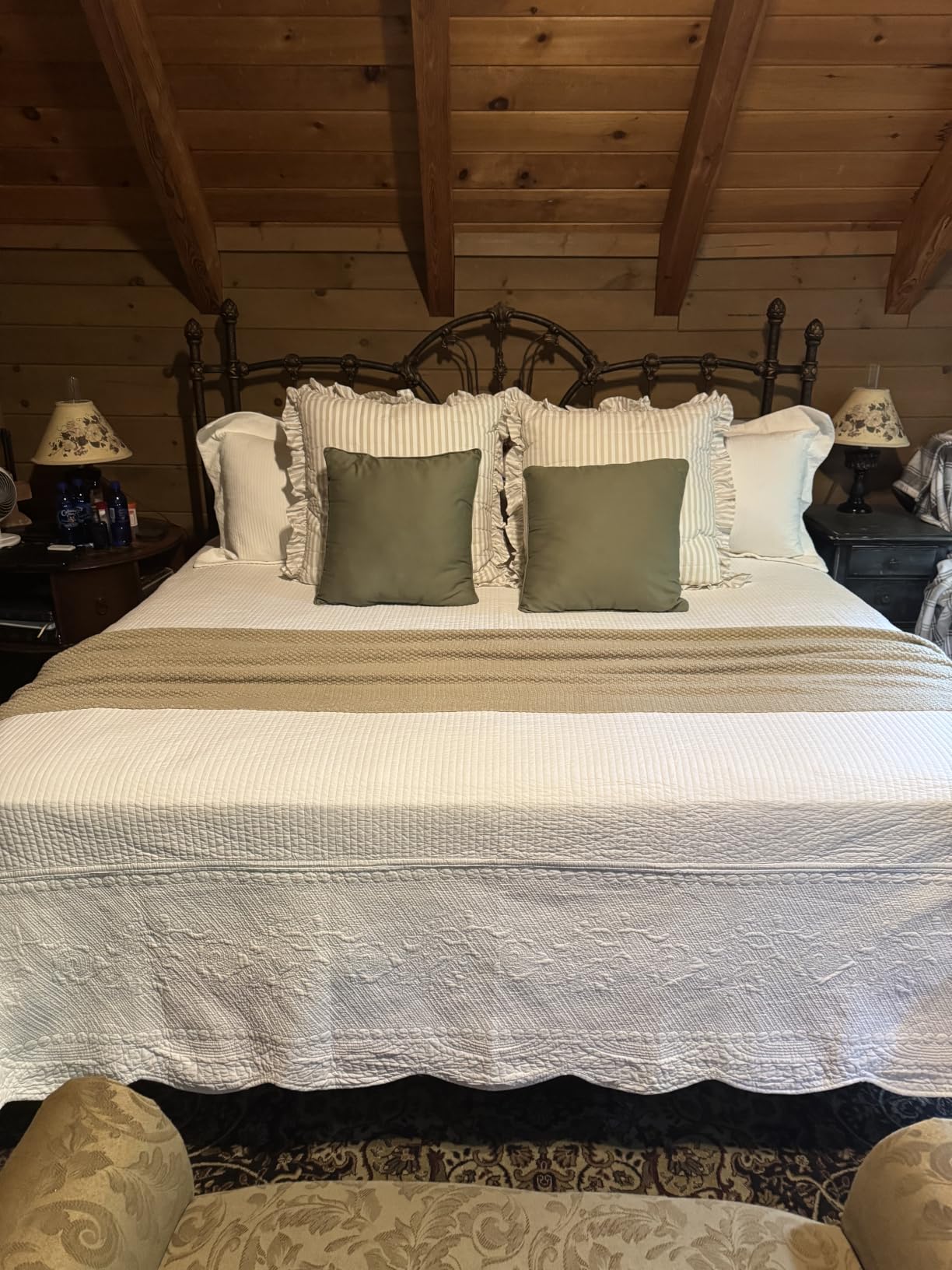 MarCielo 3-Piece 100% Cotton Oversized Bedspread Lightweight Quilt Coverlet Embroidery Farmhouse Bedding Set (TG Bright White, Oversized King (118