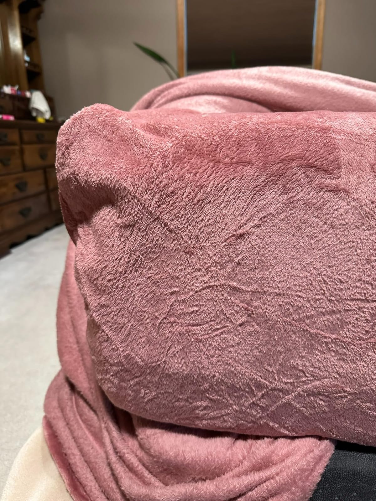 Elegant Comfort Luxuriously Soft 4-Piece Velvet Plush Flannel Sheet Set - Premium Quality - Cozy Warm, Anti-Static, Non Pilling Fuzzy Velvet Flannel Fleece Deep Pocket Sheet Set - Queen, Buffalo Blue customer photo 2