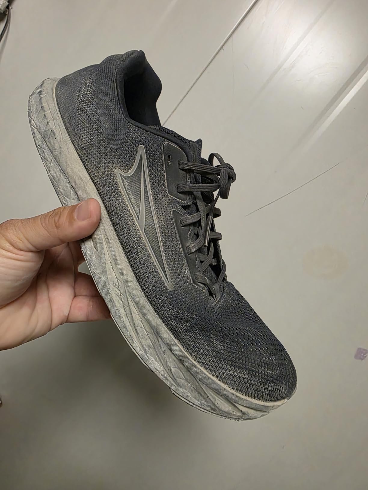 Altra Men's Escalante 4 Road Running Shoe customer photo 1