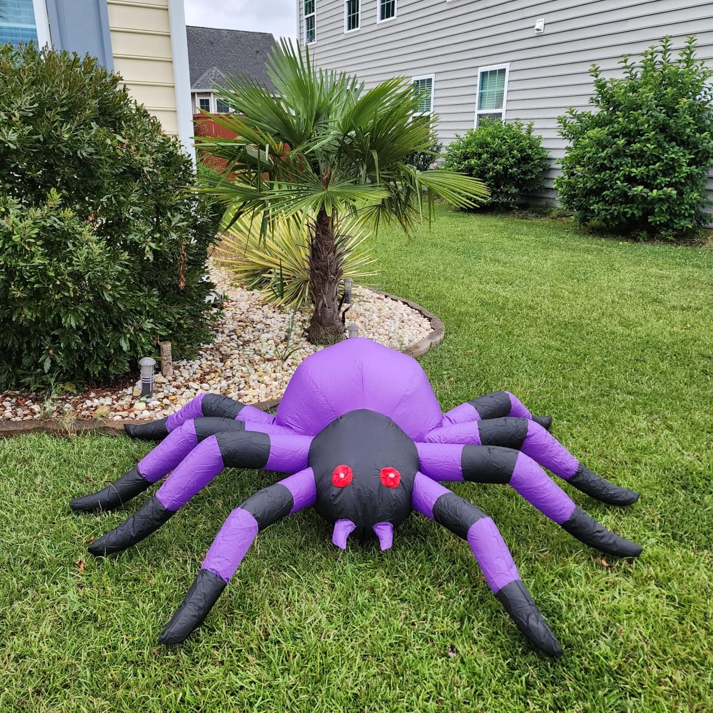 GOOSH 5 FT Width Halloween Inflatable Spider Outdoor Decoration with Magic Light, Blow Up Yard Inflatables Holiday Inflatables for Outdoor Yard Garden Lawn Decor customer photo 2