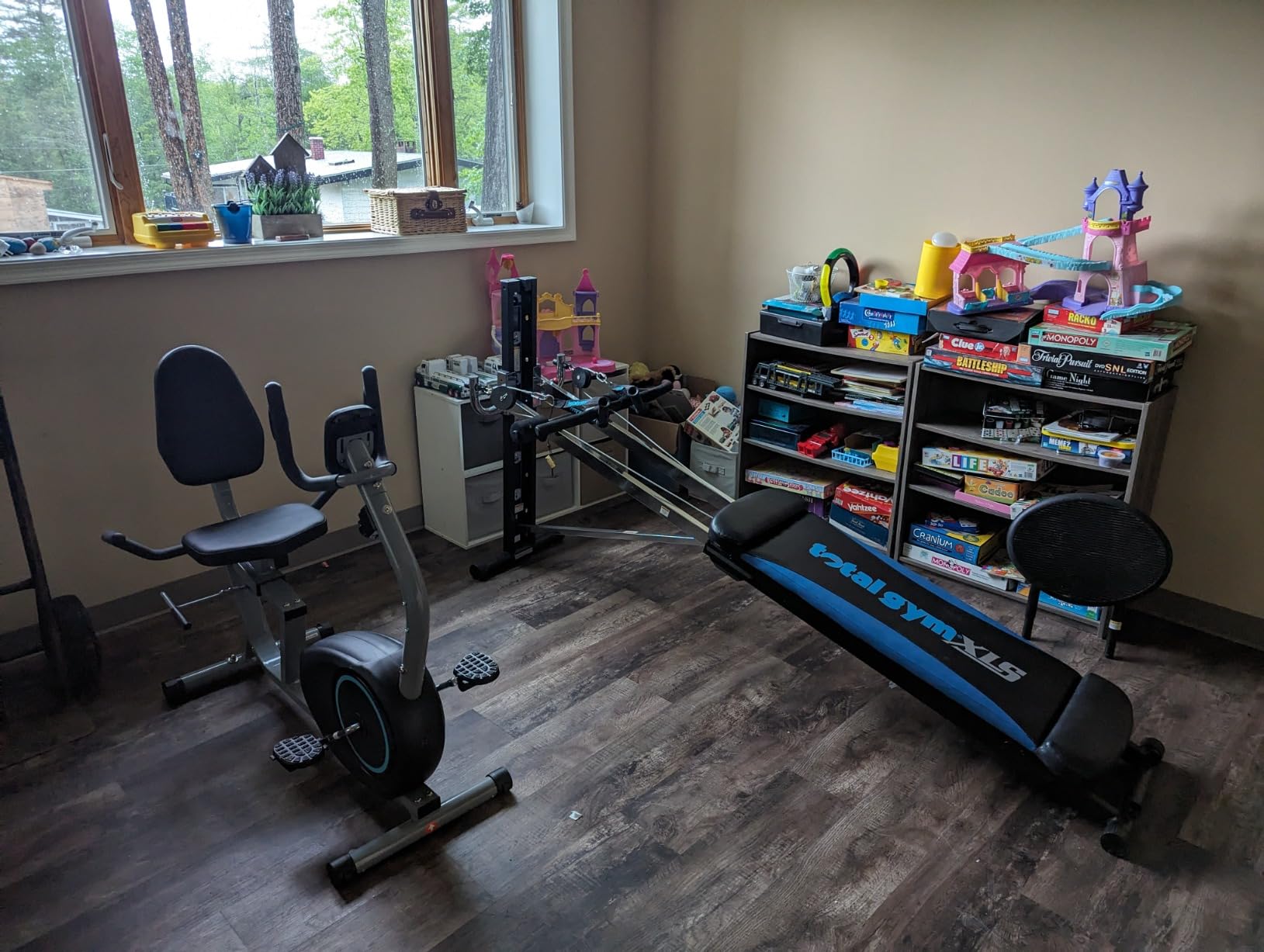 Recumbent Exercise Bike for Seniors - 400LB Weight Capacity Recumbent Bikes with Comfortable Seat, Pulse Sensor, 16-level Resistance, LCD Monitor customer photo 1