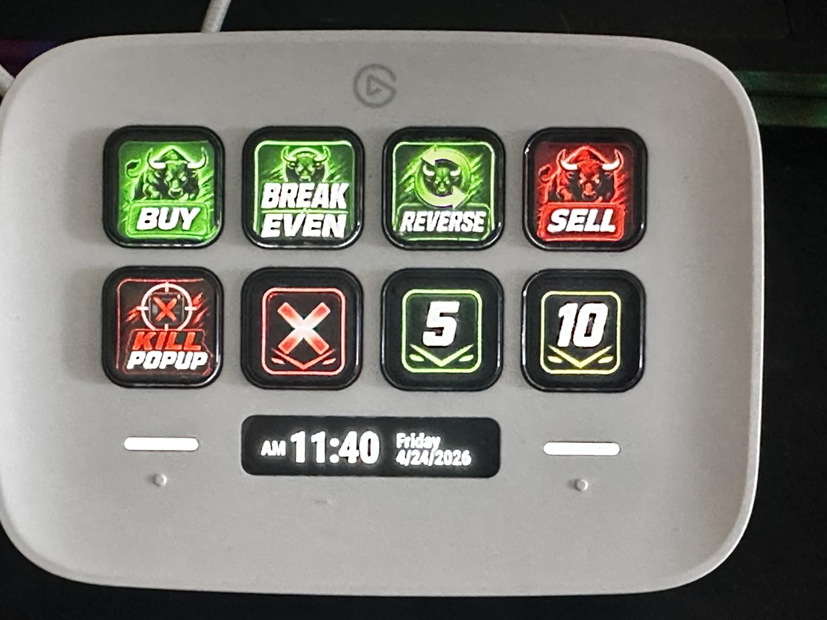 Elgato Stream Deck Neo, 8 Customizable Keys, 2 Touch Points customer photo 2