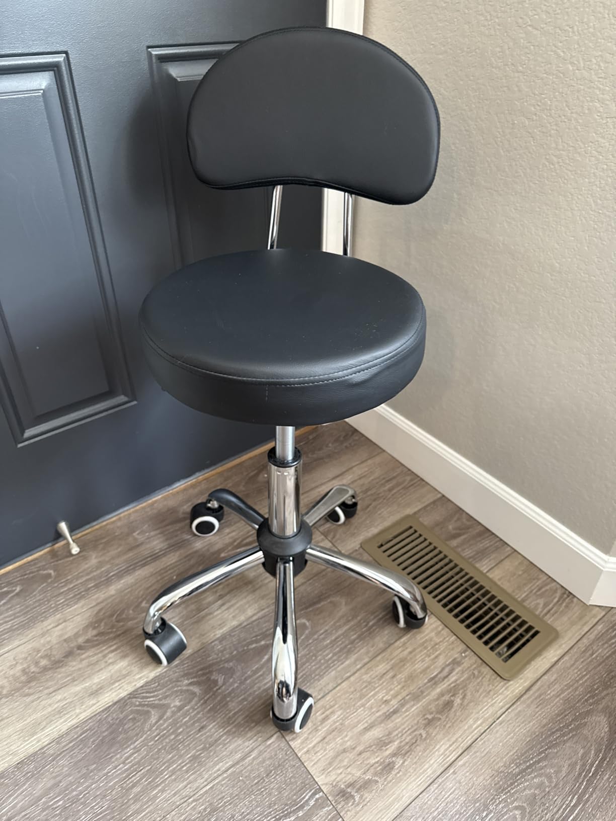KKTONER Rolling Stool with Mid Back Height Adjustable Chair PU Leather Swivel Chair with Wheels for Office Home Task Drafting (Black) customer photo 2