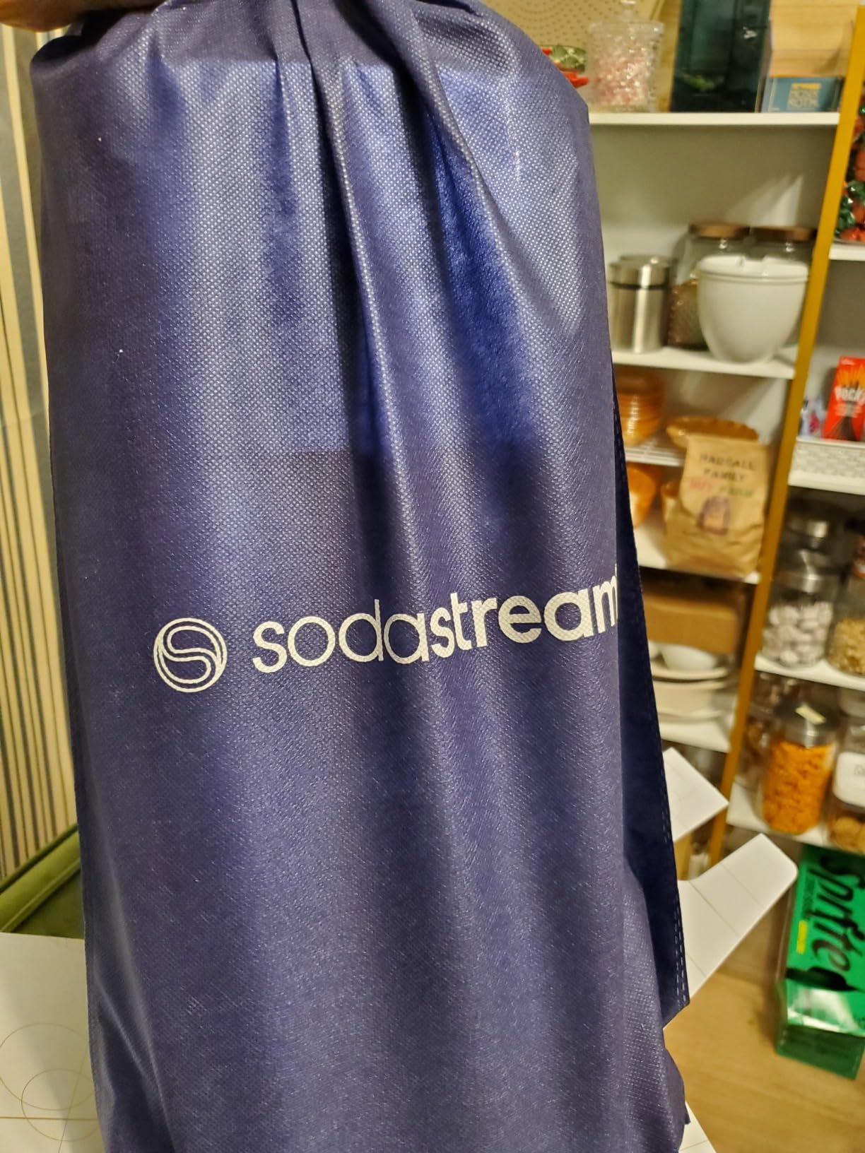 SodaStream ENSO Sparkling Water Maker, Stainless Steel Soda Maker, CQC CO2 System, Includes 1 Quick Connect 60L CO2 Cylinder, 1 Dishwasher Safe BPA Free Bottle, Make your own Pepsi, Silver customer photo 2