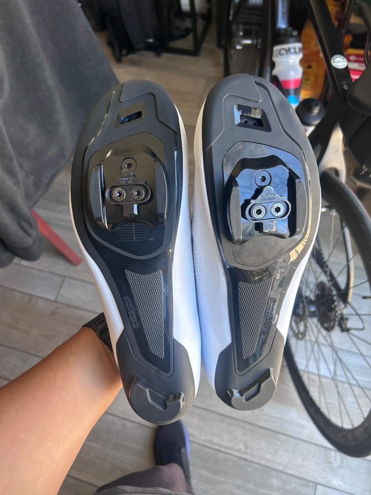 SHIMANO SH-RC302 Bicycle Shoes customer photo 2