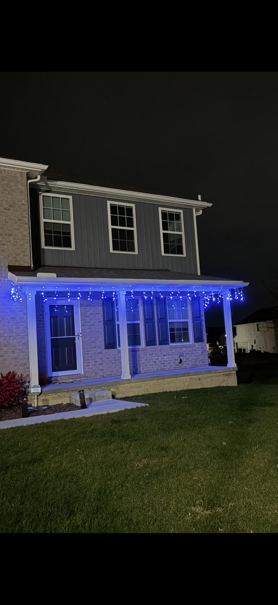 Joomer 33FT Christmas Icicle Lights Outdoor Connectable White | 50 Drops 8 Modes Timer Waterproof Plug-in String Light for Christmas Party, holiday Eaves Roof yard Xmas Decorations customer photo 1