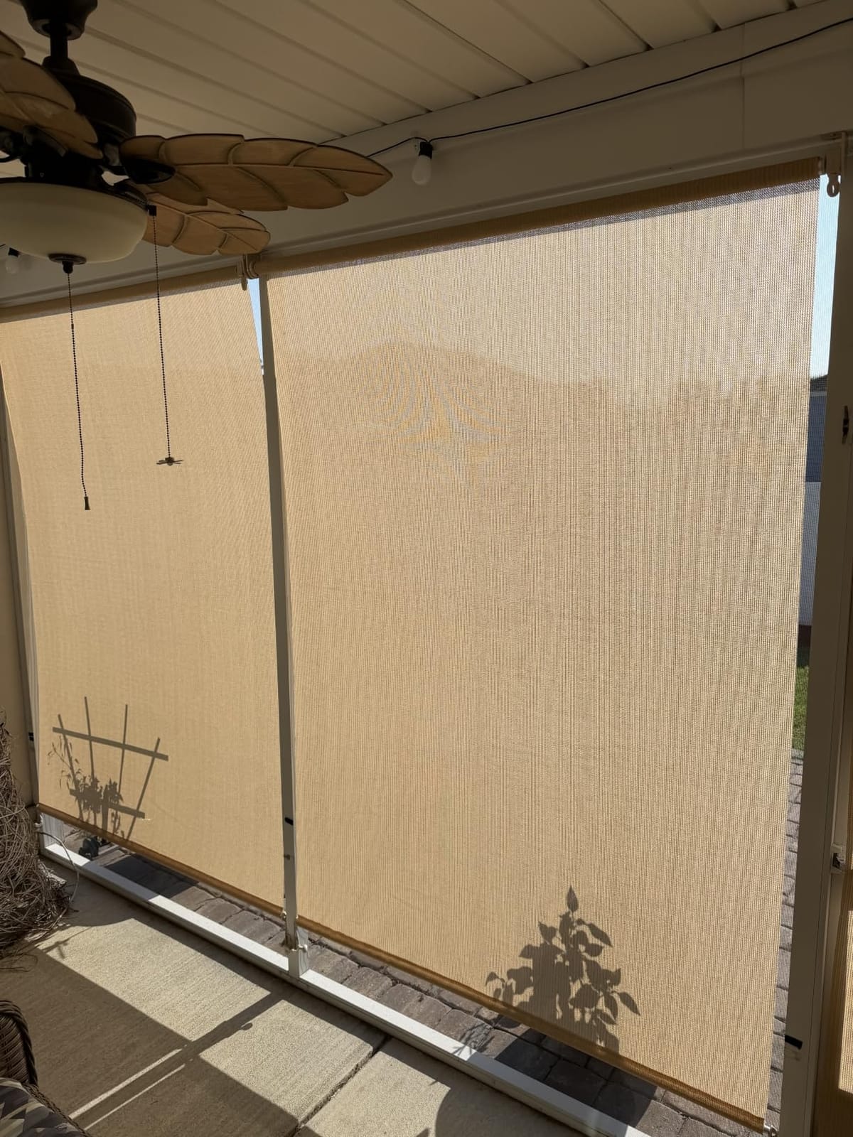 Artpuch Outdoor Roller Shade 8' W x 8' H, Mocha Exterior Cordless Patio Shades Roll Up Blinds with Spliced Pole Design customer photo 1