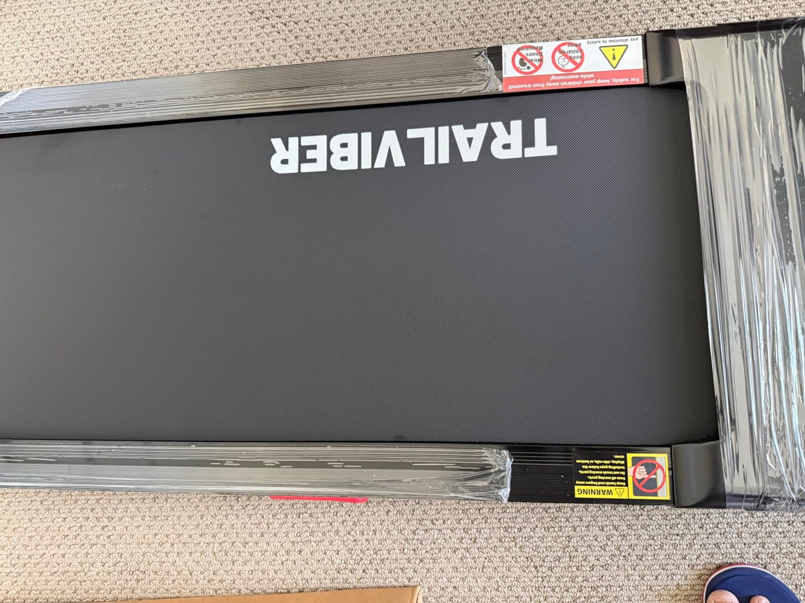 Walking Pad Treadmill 12% Auto Incline, Under Desk Treadmill customer photo 1